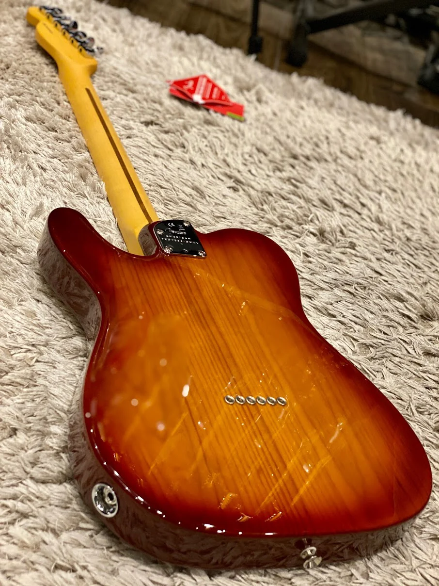 Fender American Professional II Telecaster - Sienna Sunburst with Maple Fingerboard - Image 4