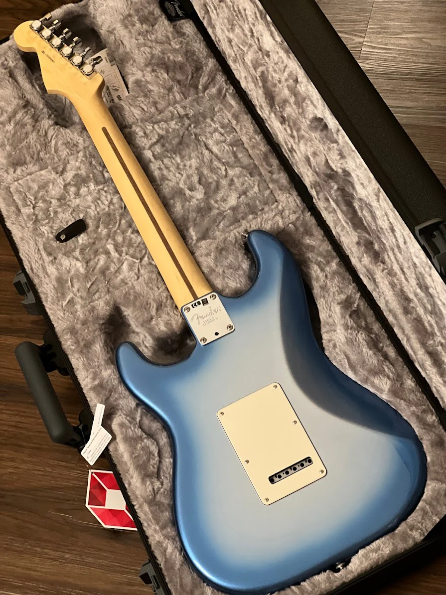 Fender American Showcase HSS Stratocaster with RW FB in Sky Burst Metallic - Image 8