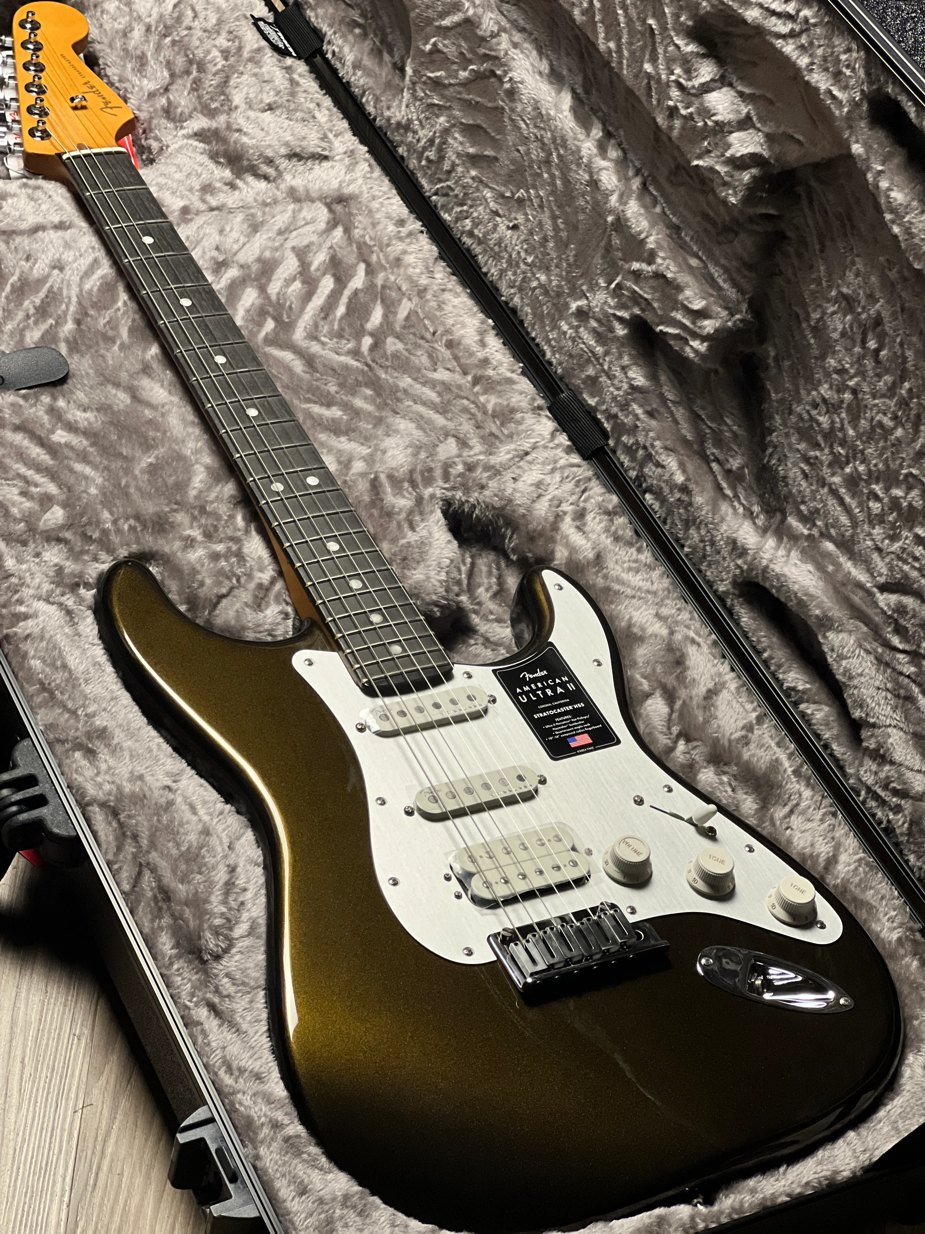 Fender American Ultra II Stratocaster HSS with Ebony FB in Texas Tea US240036723 - Image 2