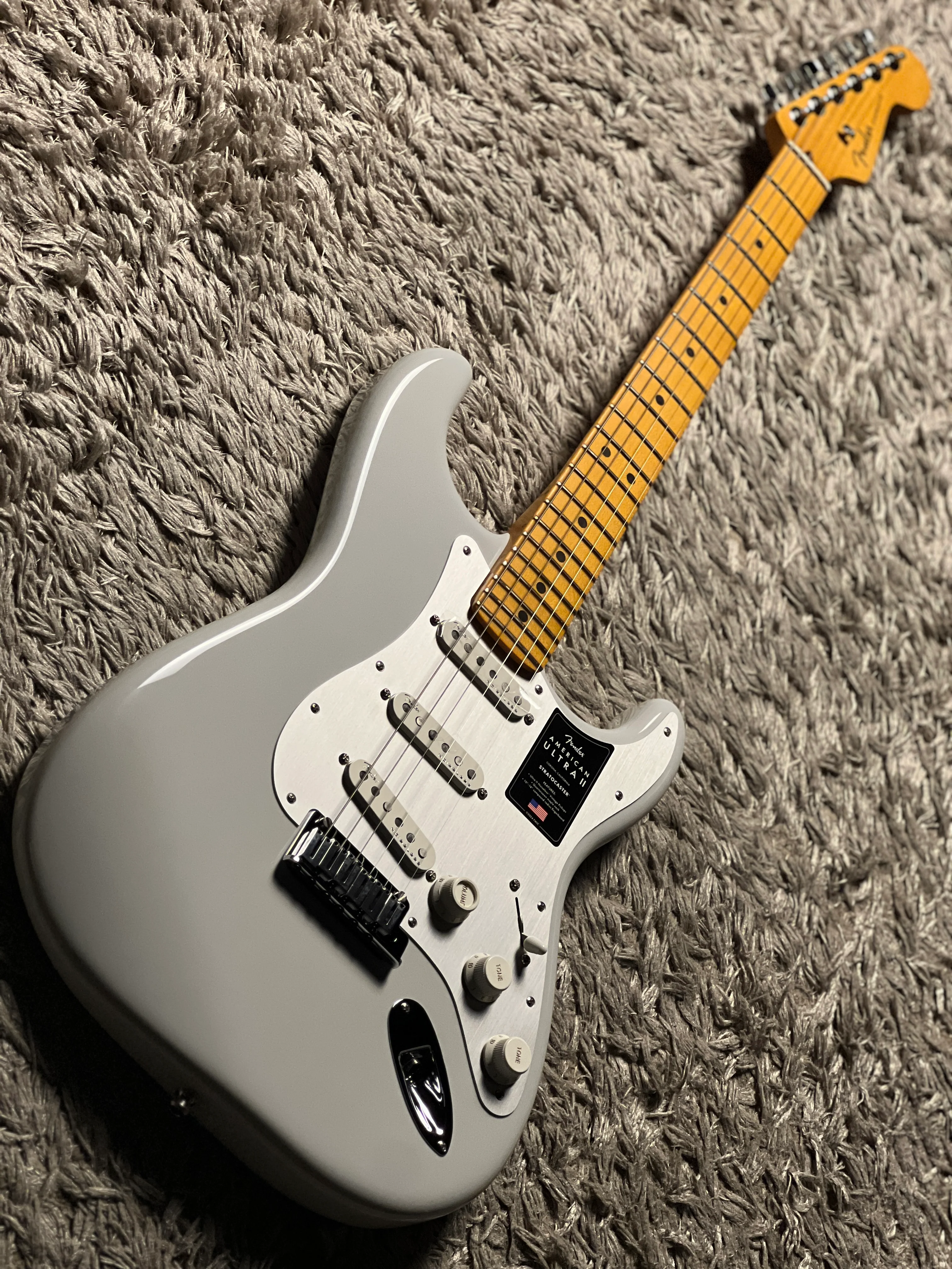 Fender American Ultra II Stratocaster with Maple FB in Avalanche US240014152 - Image 9