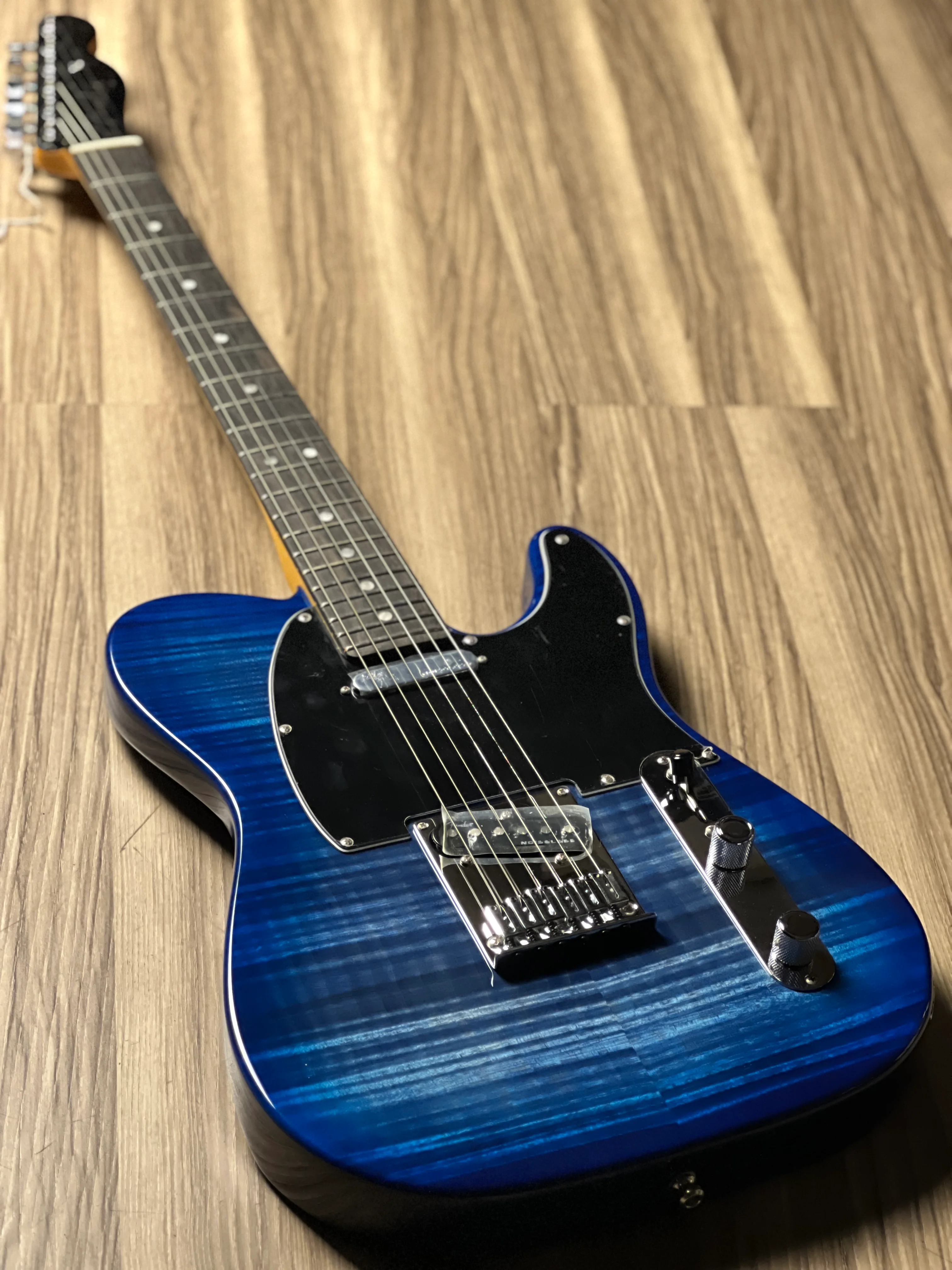 Fender American Ultra Limited Edition Telecaster with Ebony FB In Denim Burst US21014917 - Image 8