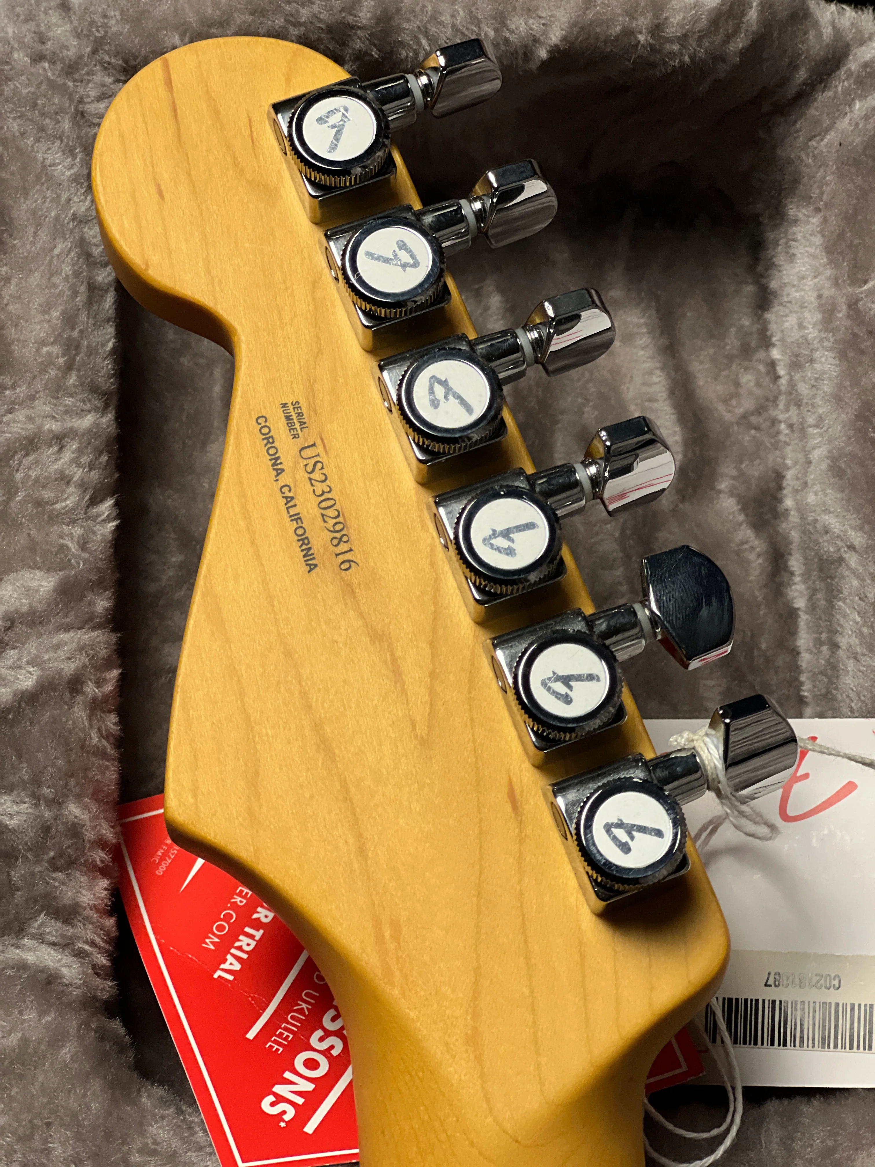 Fender American Ultra Stratocaster HSS - Cobra Blue with Rosewood Fingerboard US23029816 - Image 6