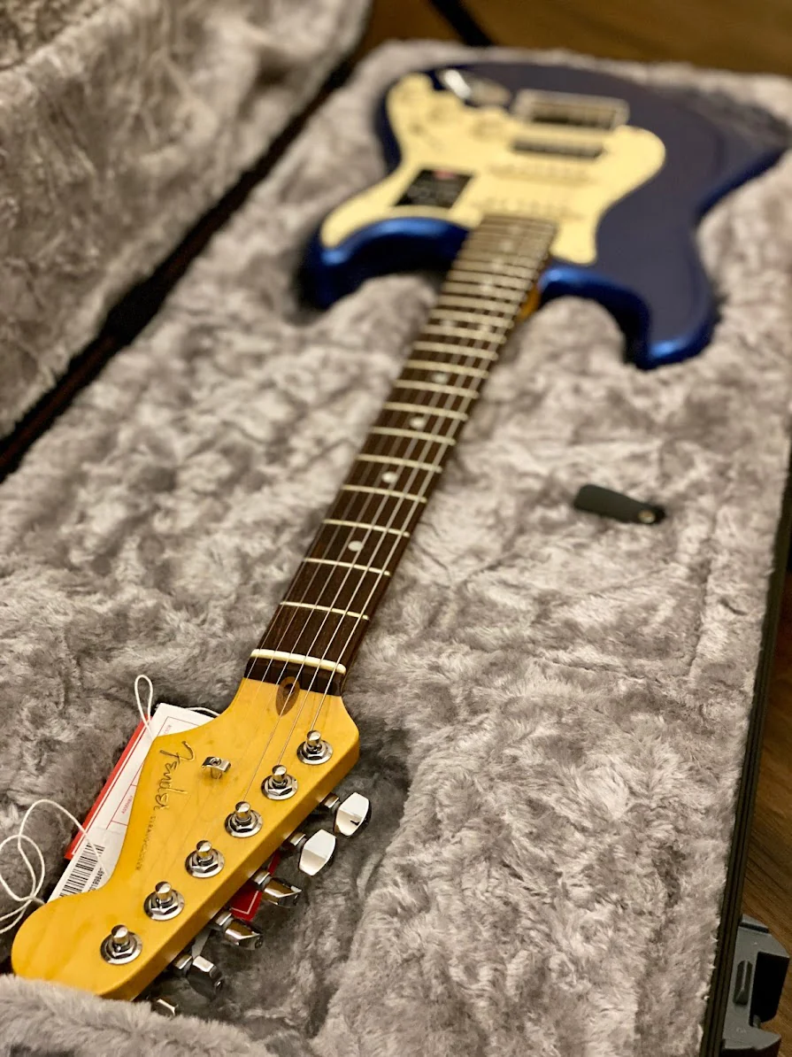 Fender American Ultra Stratocaster HSS - Cobra Blue with Rosewood Fingerboard - Image 5