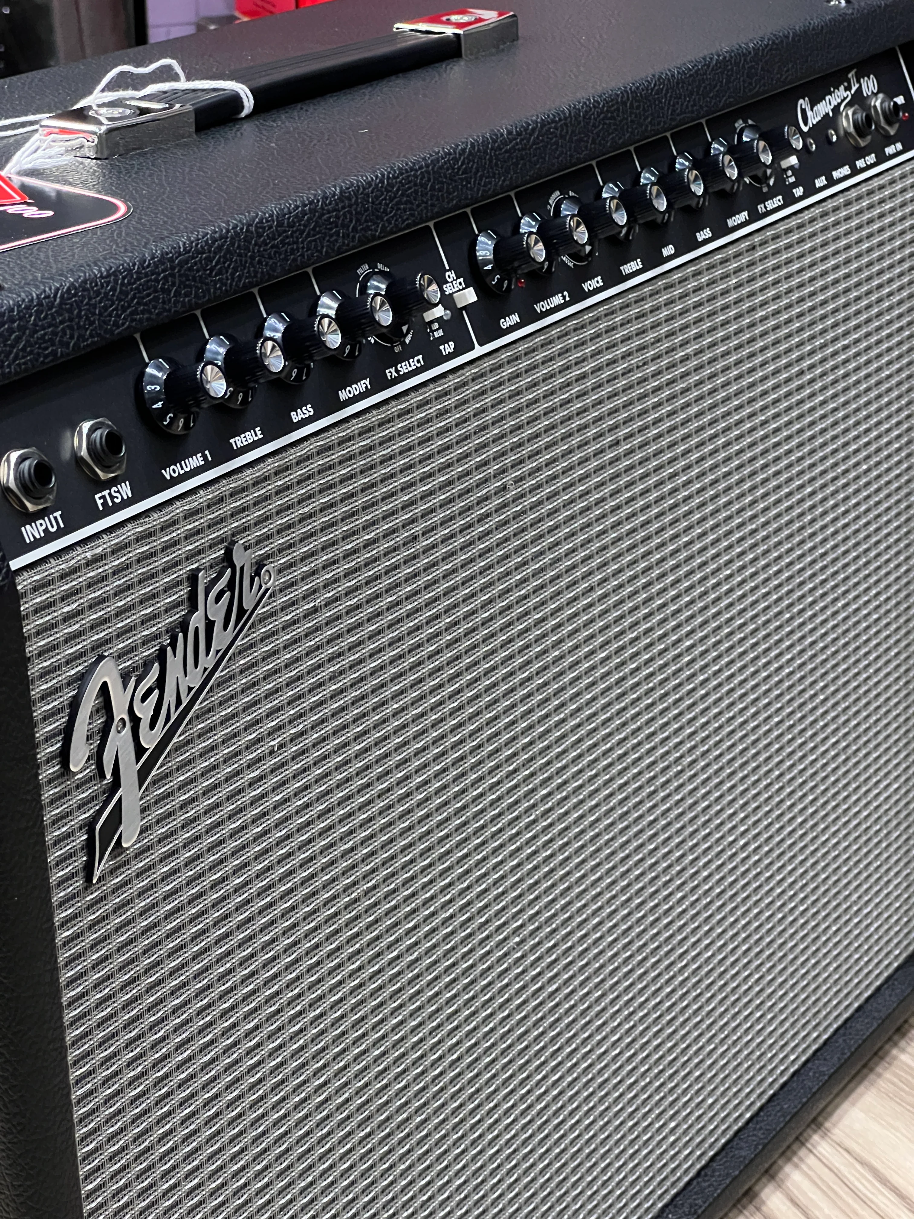 Fender Champion II 100 Guitar Combo Amplifier, 230V EU - Image 2