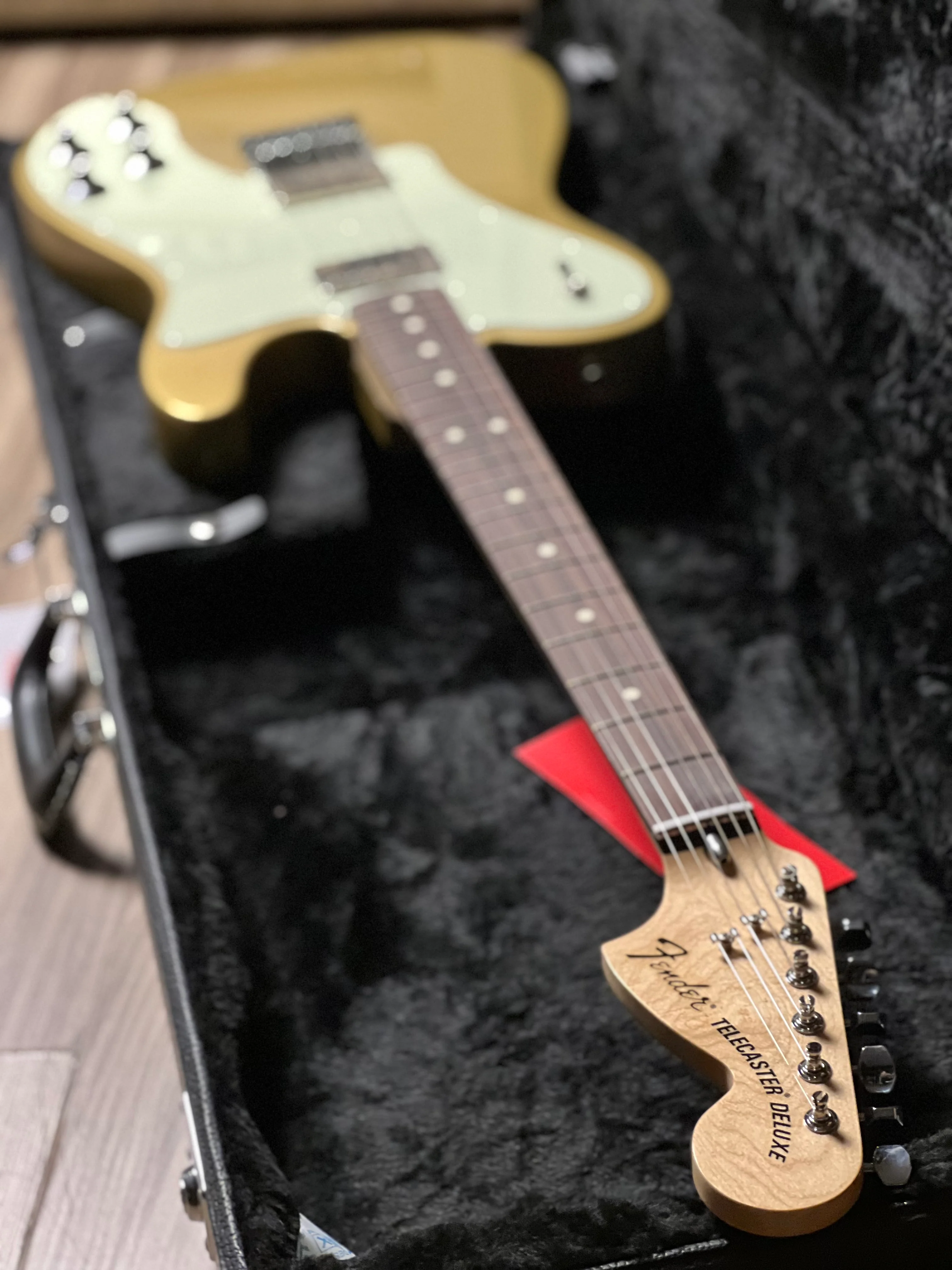 Fender Chris Shiflett Telecaster Deluxe with Case in Shoreline Gold MX22072937 - Image 8