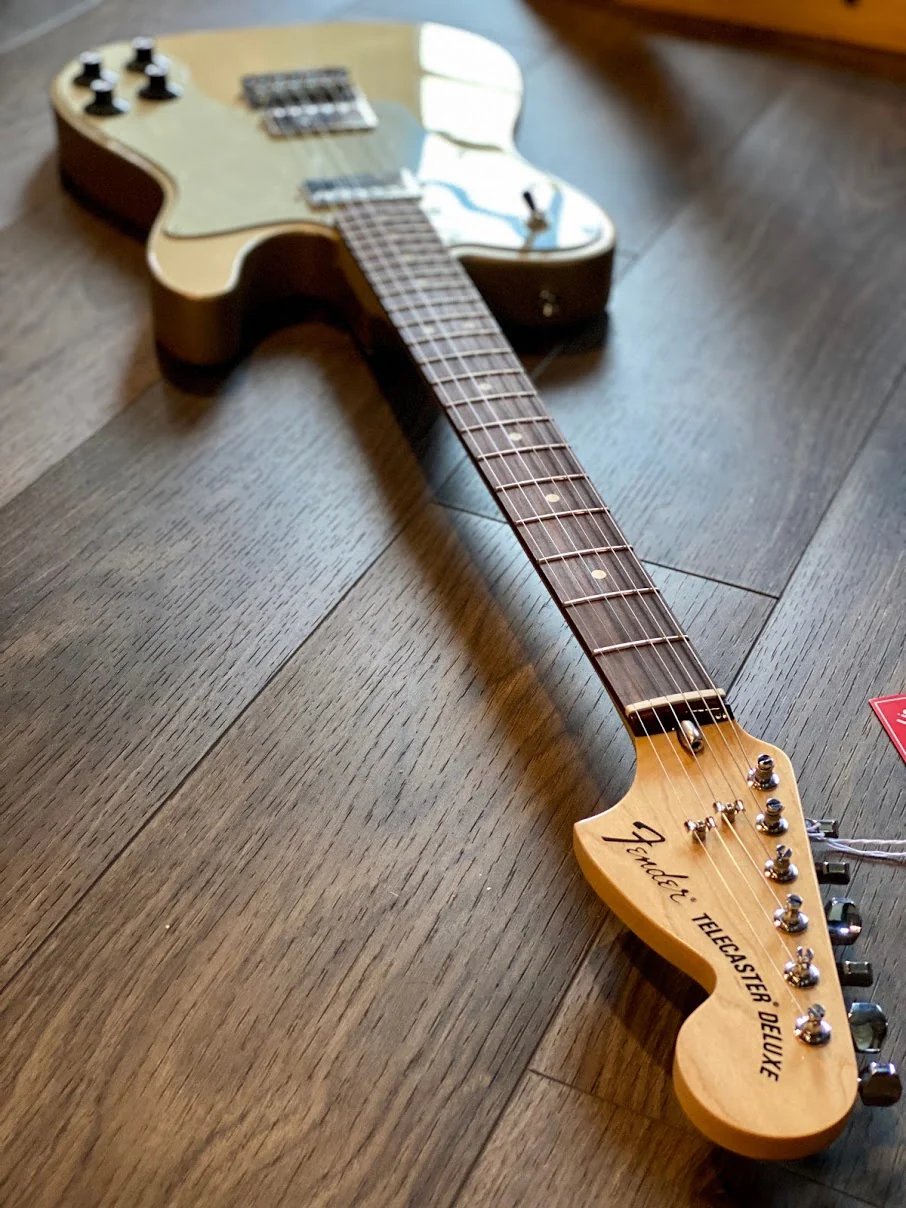 Fender Chris Shiflett Telecaster Deluxe with Case in Shoreline Gold - Image 11