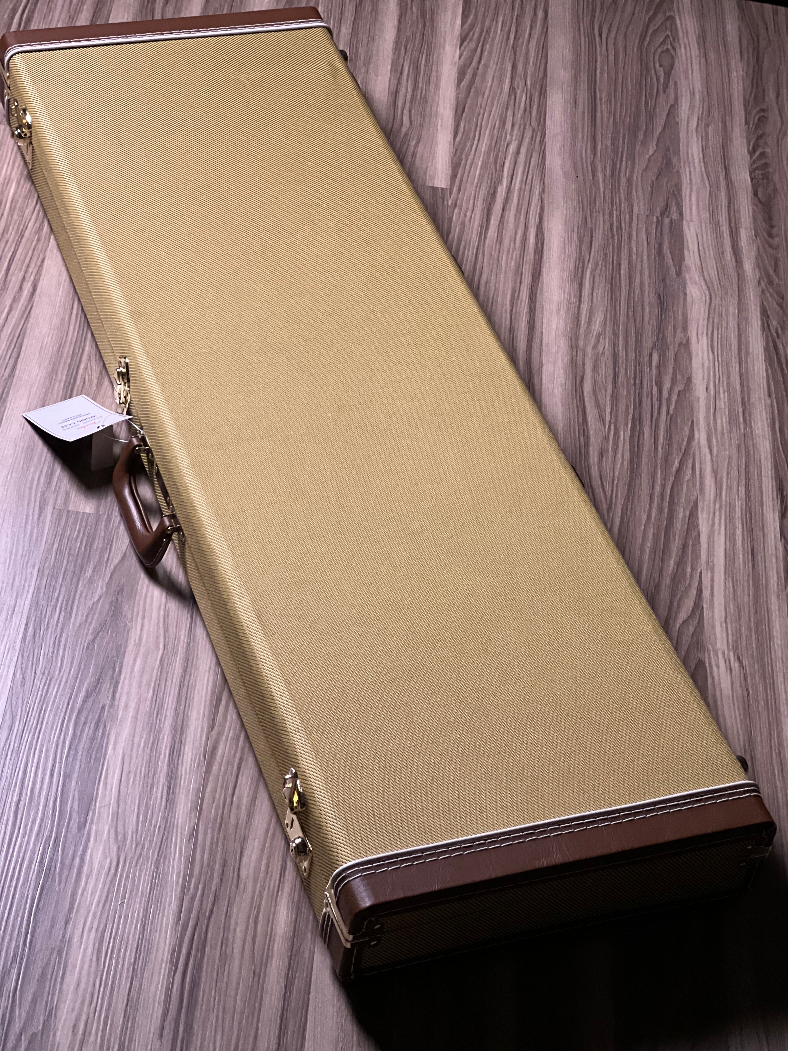 Fender Classic Series Precision/Jazz Bass Guitar Wood Case Tweed - Image 2