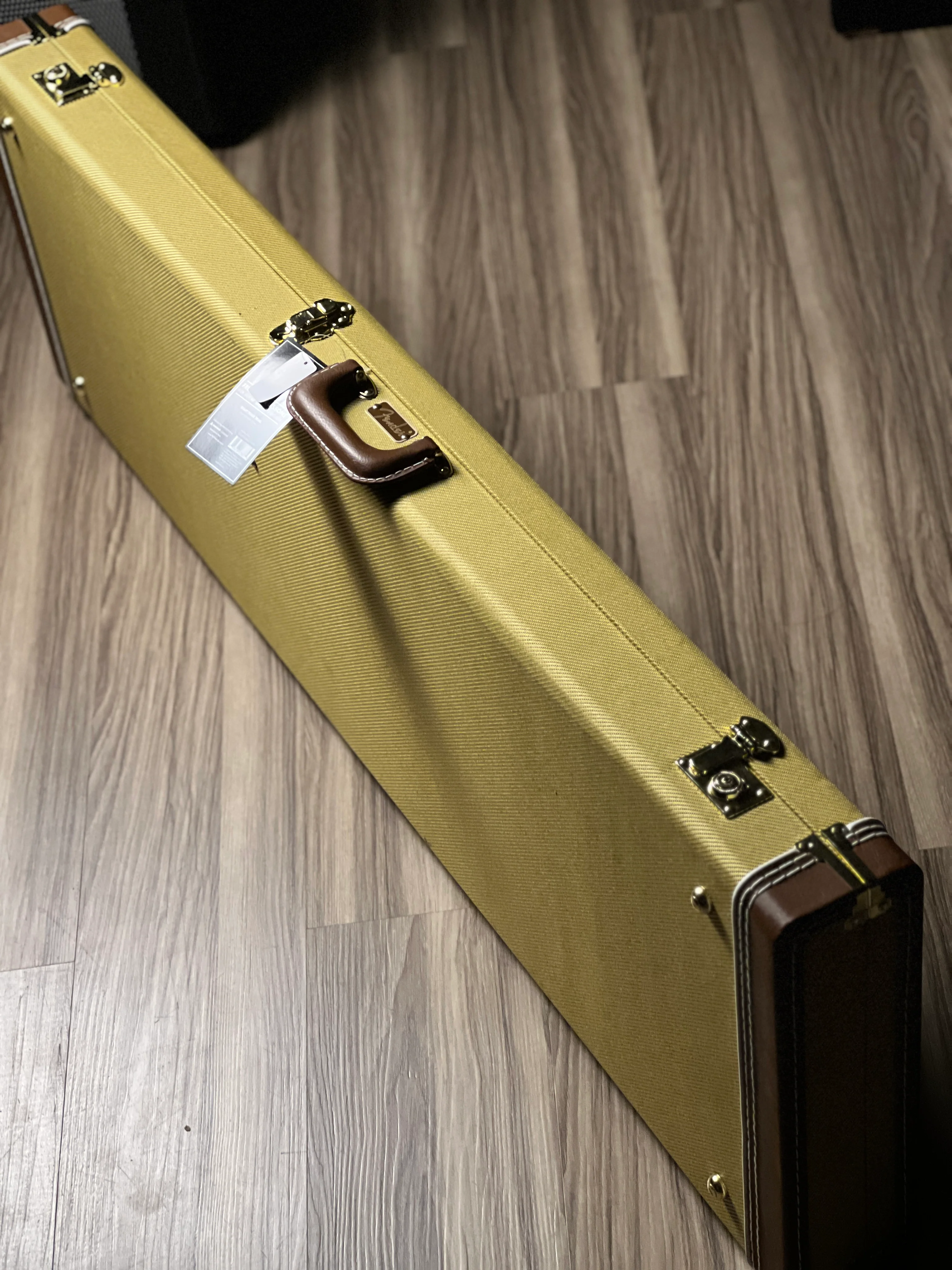 Fender Classic Series Precision/Jazz Bass Guitar Wood Case Tweed - Image 3