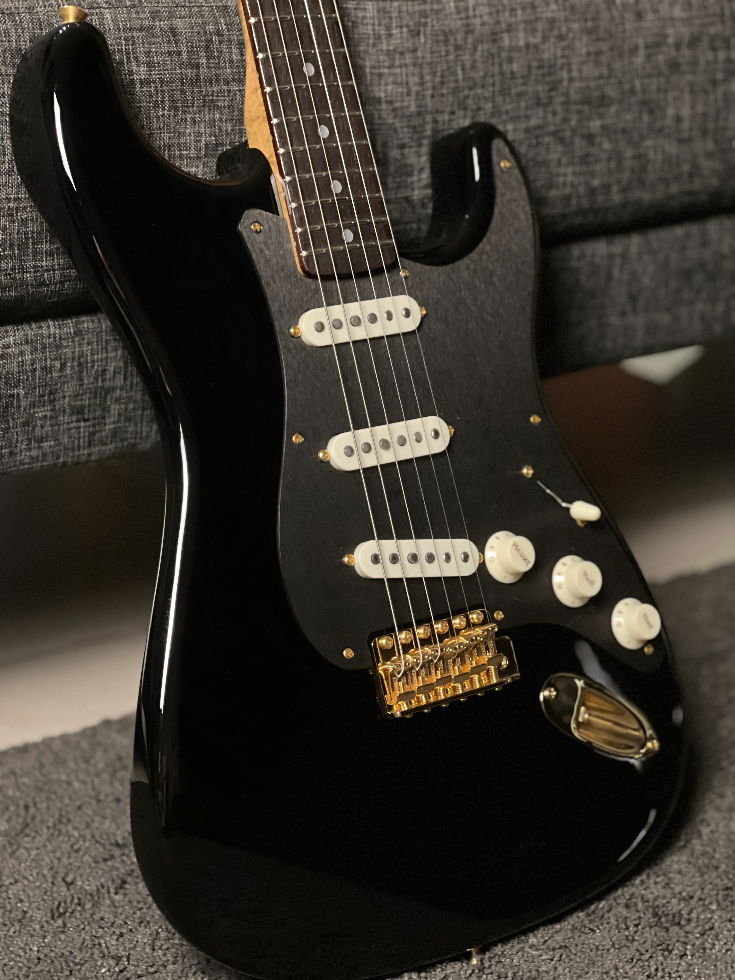 Fender Custom Shop Exclusive American Custom N.O.S. In Black with Gold Hardware 18036 - Image 10