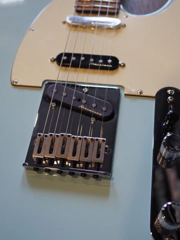 Fender Deluxe Nashville Telecaster Pau Ferro in Daphne Blue - Image 3