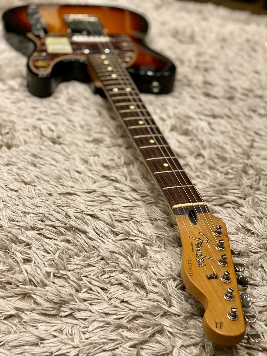 Fender Deluxe Nashville Telecaster Sunburst with Rosewood FB - Image 4