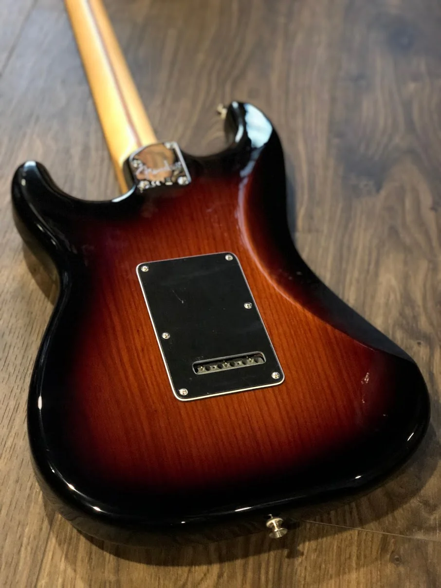 Fender Deluxe Stratocaster in 2 Color Sunburst - Image 5
