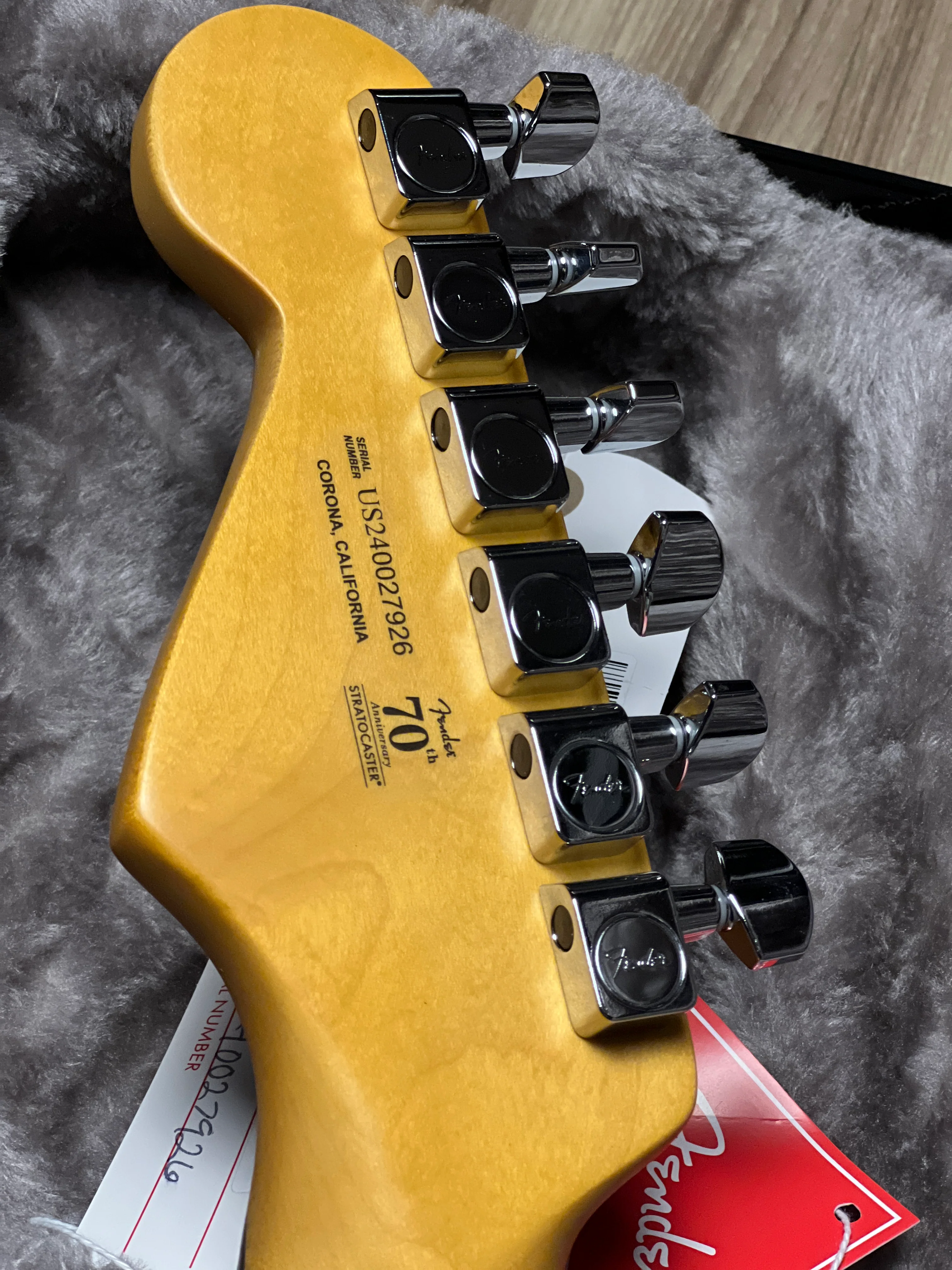 Fender FSR American Professional II Stratocaster with RW FB in Firemist Gold US240027926 - Image 6