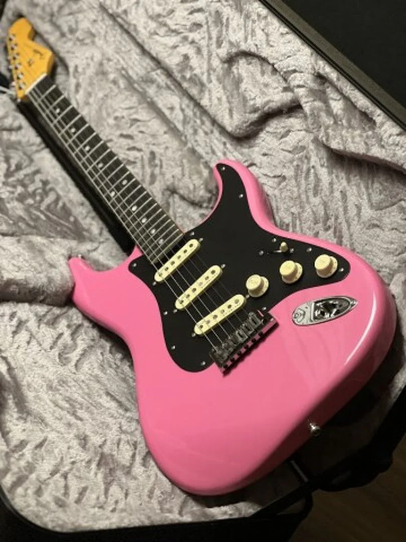 Fender FSR American Ultra Stratocaster with Ebony FB in Bubble Gum Metallic - Image 2