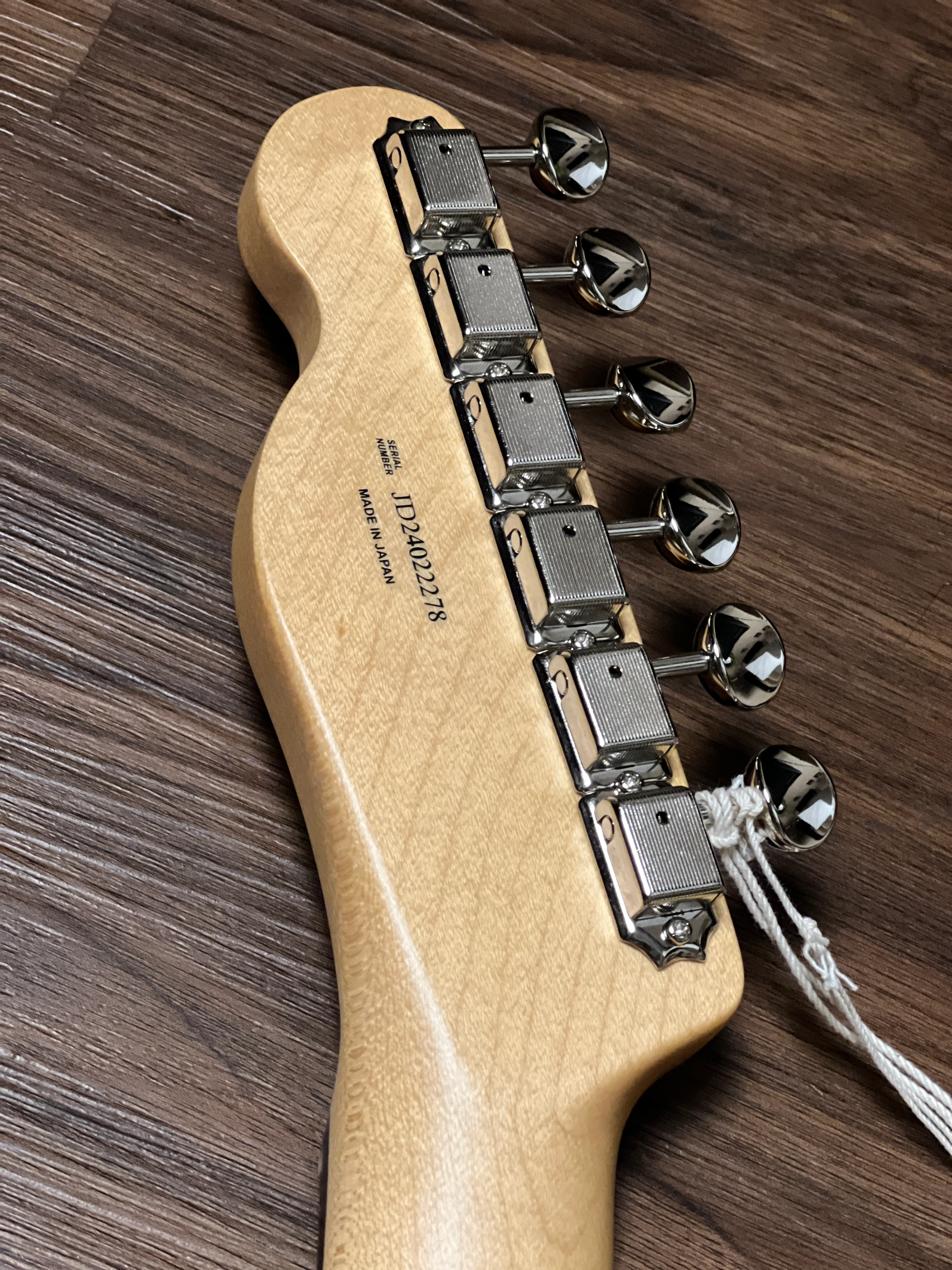 Fender FSR Collection Hybrid II Telecaster with RW FB In Sienna Sunburst JD24022278 - Image 6