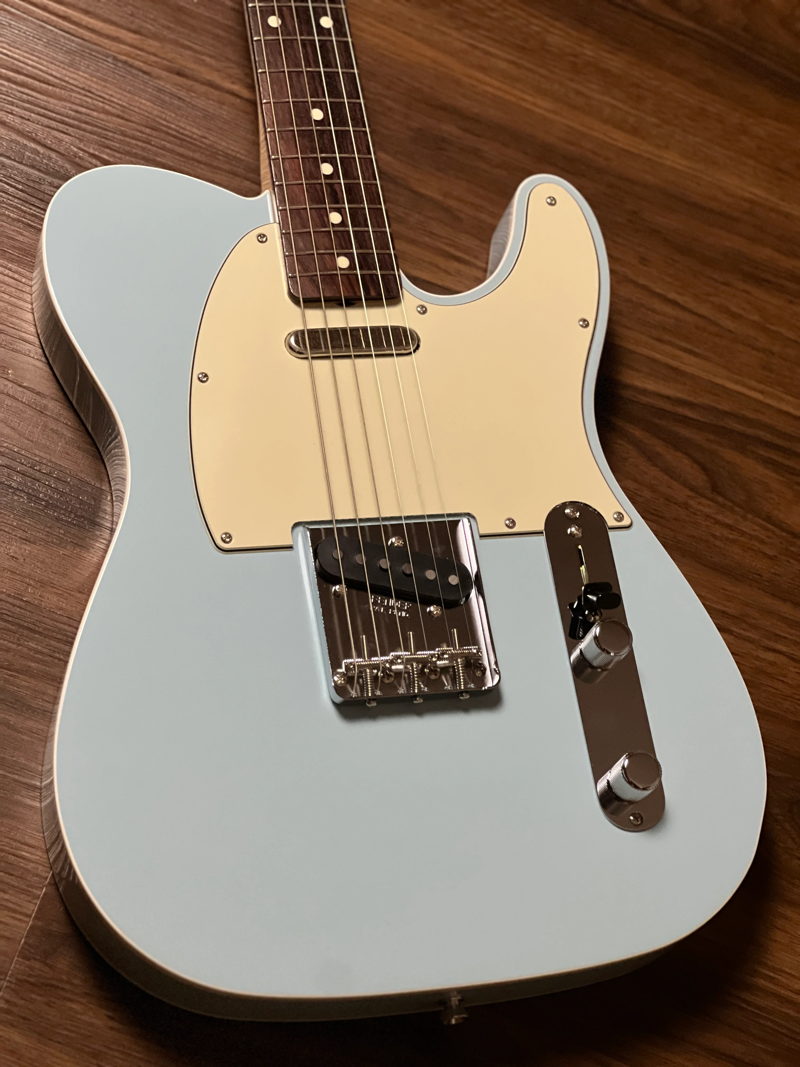 Fender FSR Collection Traditional 60s Telecaster Custom with RW FB in Daphne Blue JD24023716 - Image 4