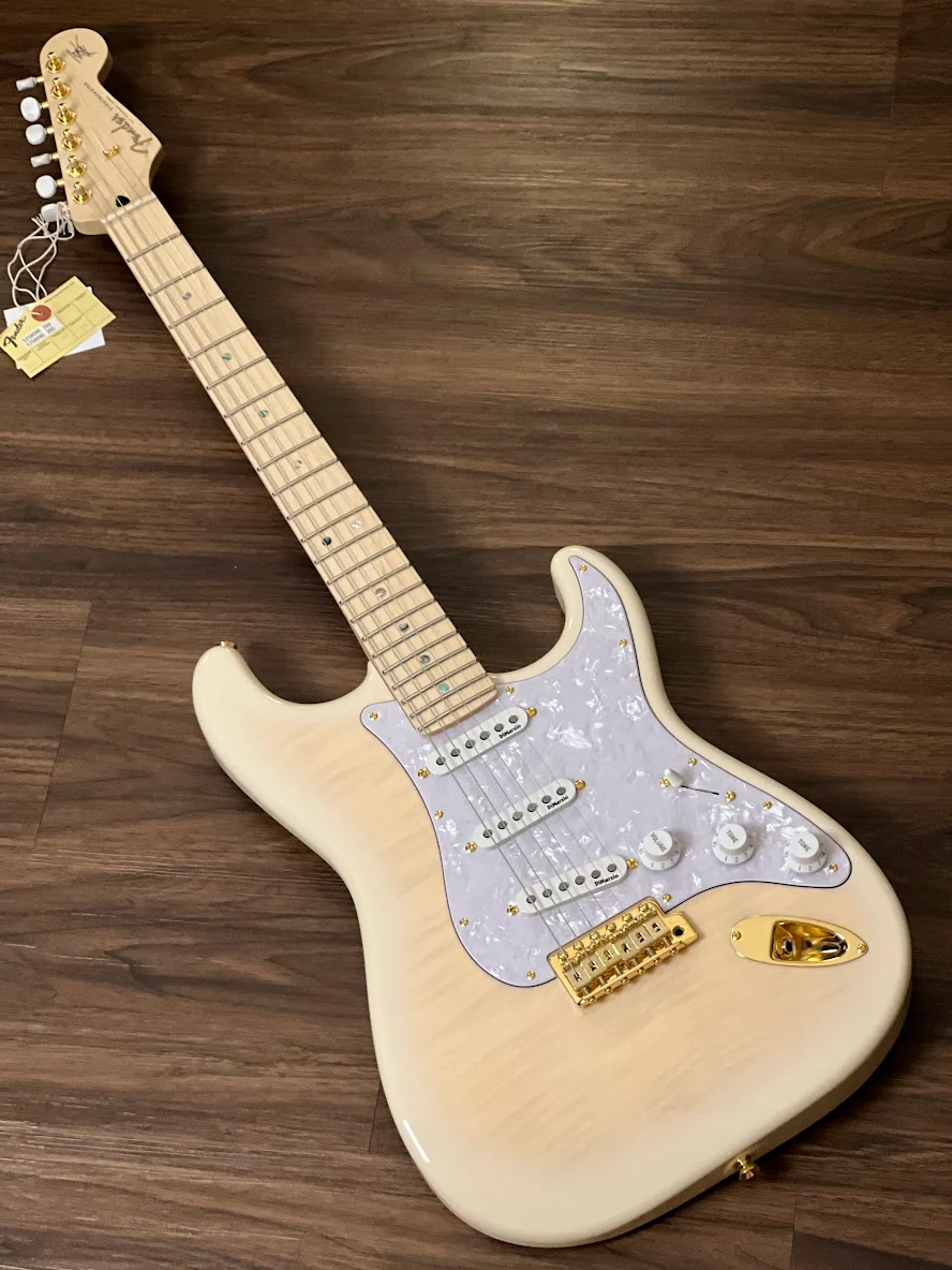 Fender Japan Ritchie Kotzen Stratocaster with Maple FB in See-Through White Burst - Image 3