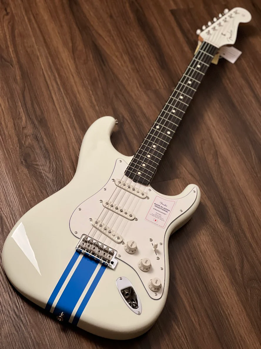 Fender Japan Traditional II 60s Stratocaster with RW FB in Olympic White / Blue - Image 2