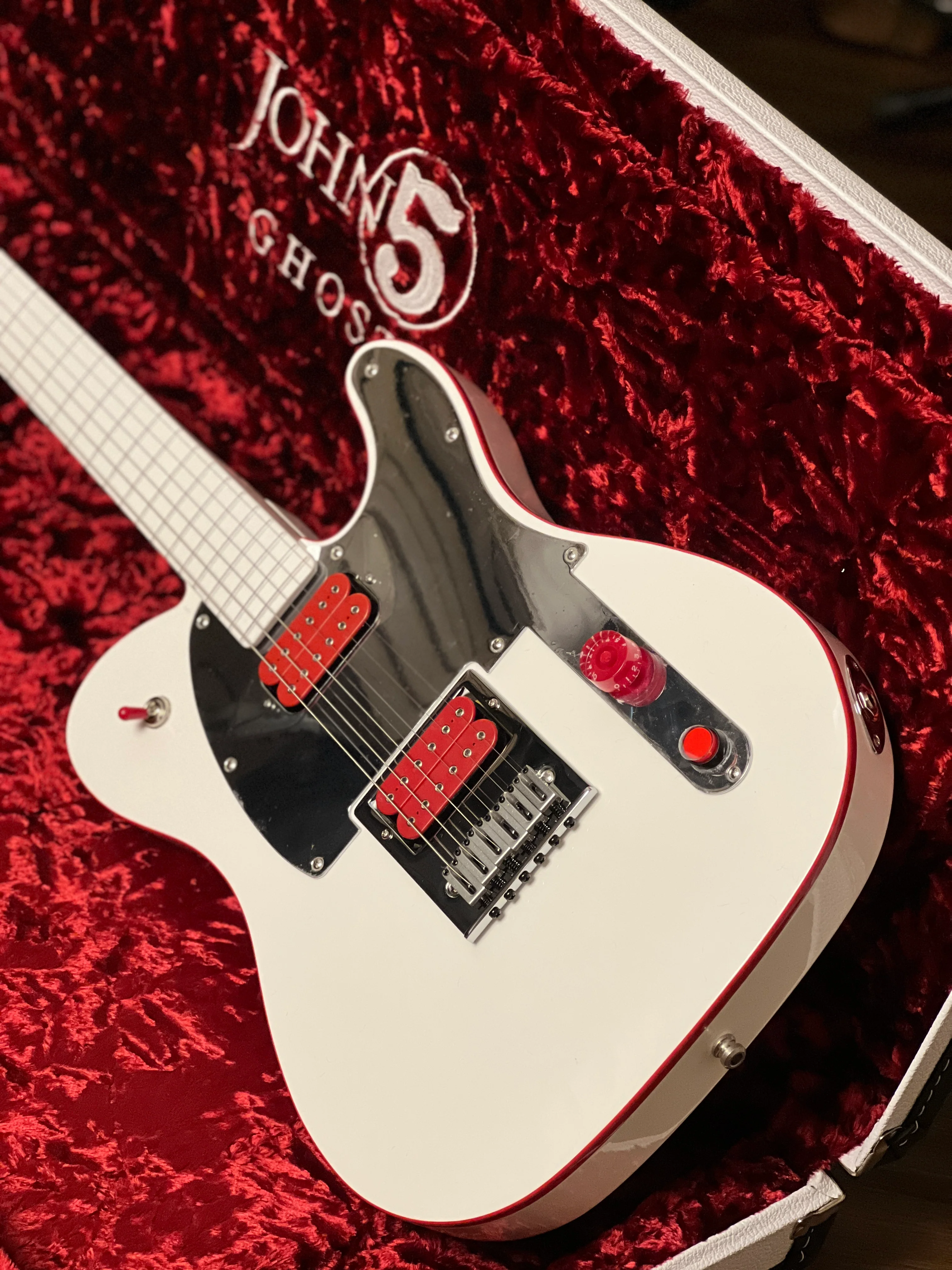Fender John 5 Ghost Telecaster with Maple FB in Arctic White - Image 5