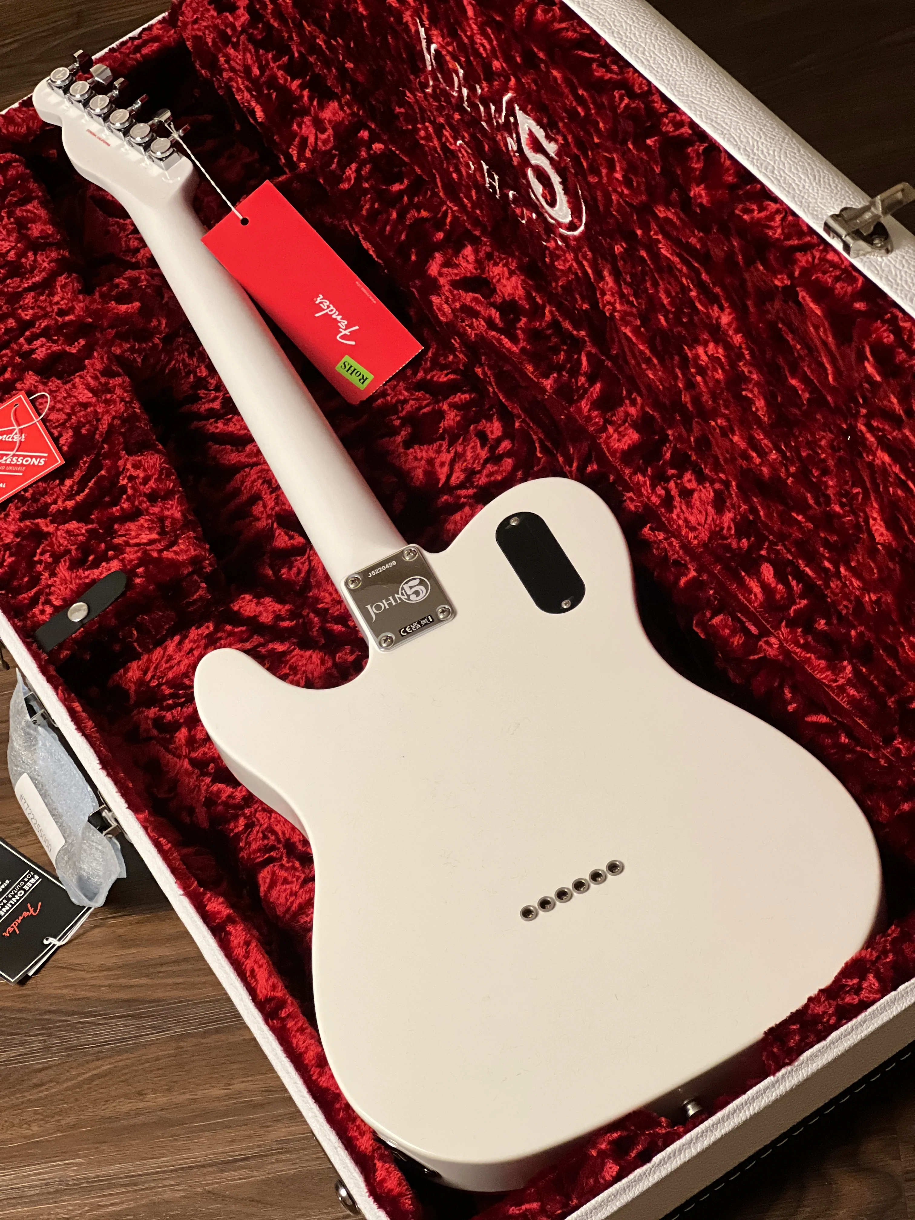 Fender John 5 Ghost Telecaster with Maple FB in Arctic White - Image 9