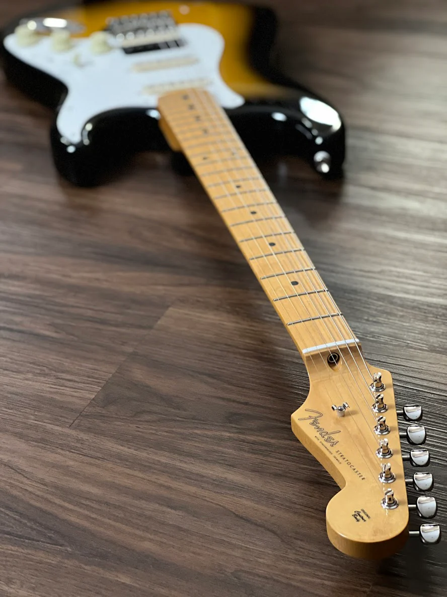 Fender JV Modified 50s Stratocaster HSS with Maple FB in 2-Color Sunburst - Image 6