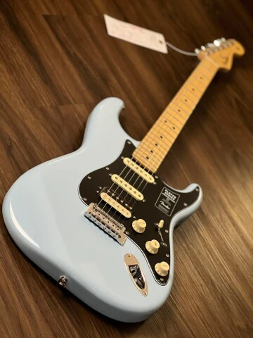 Fender Limited Edition Player HSS Stratocaster with Maple FB in Sonic Blue - Image 3