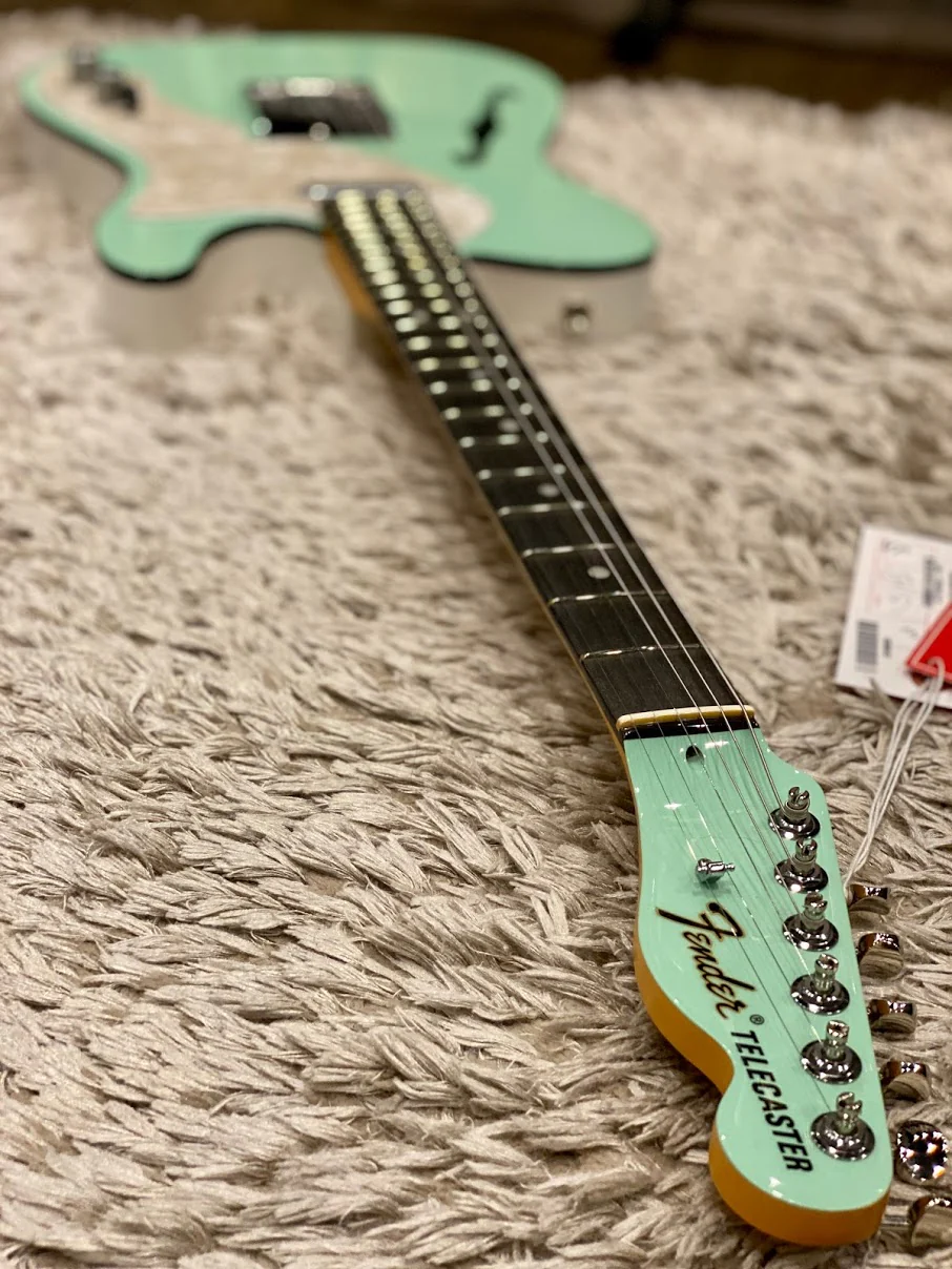 Fender Limited Edition Two Tone Telecaster Thinline in Surf Green US19095981 (B STOCK) - Image 12