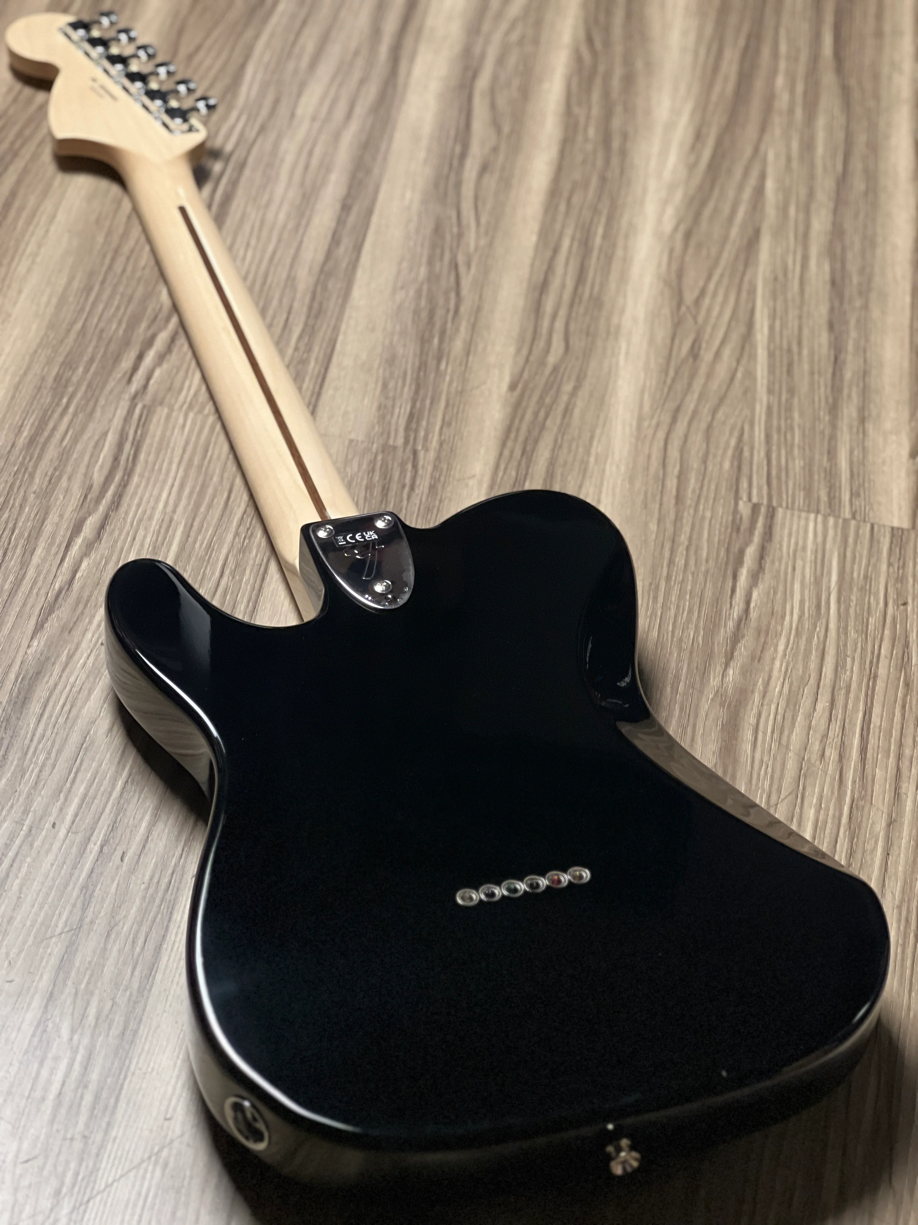 Fender MIJ FSR Collection Traditional 70s Telecaster Deluxe with Maple FB in Black JD23030563 - Image 5