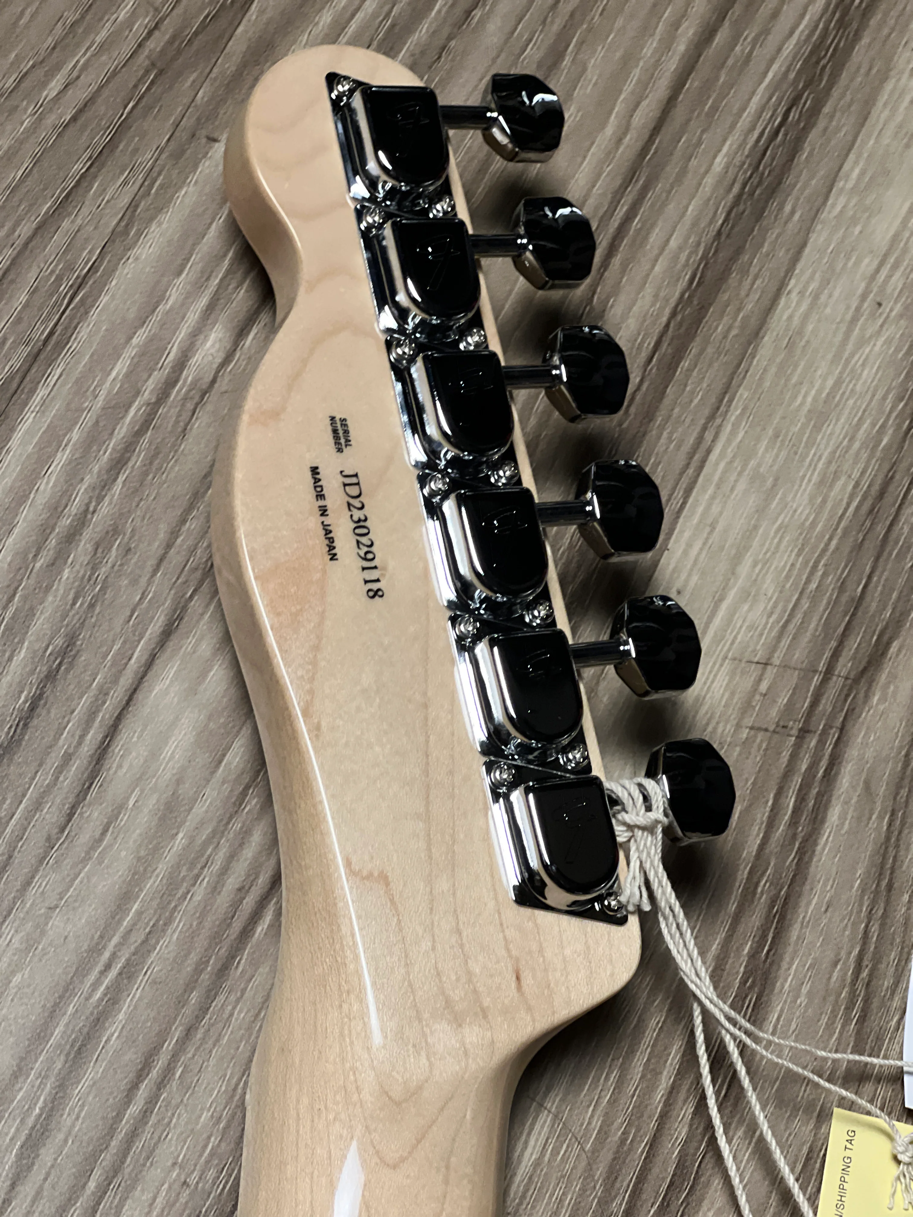 Fender MIJ FSR Collection Traditional 70s Telecaster Thinline with Maple FB in Black JD23029118 - Image 6