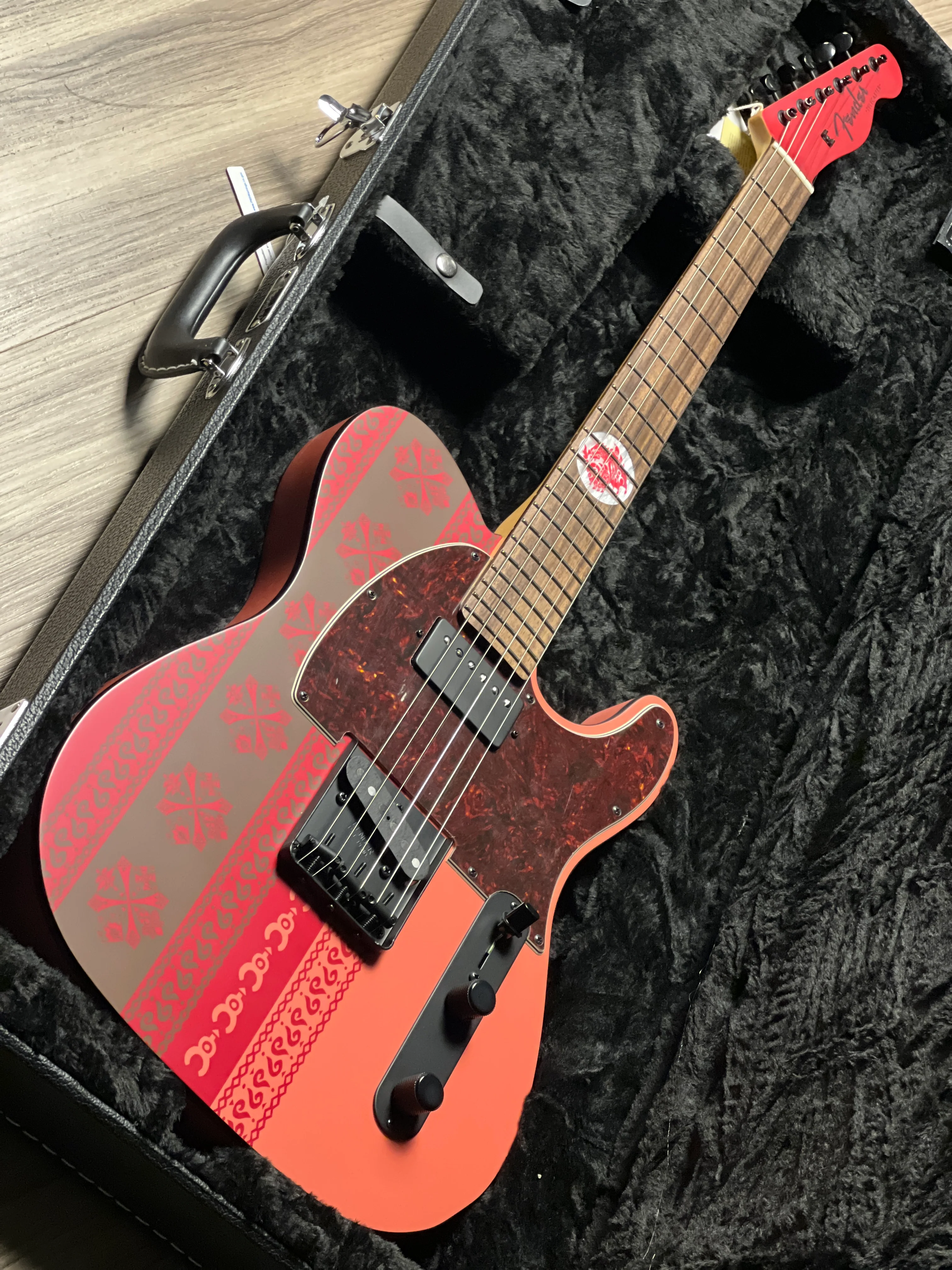 Fender MIJ Limited Edition Monster Hunter Rathalos Telecaster with RW FB in Rathalos Red JD25000676 - Image 2