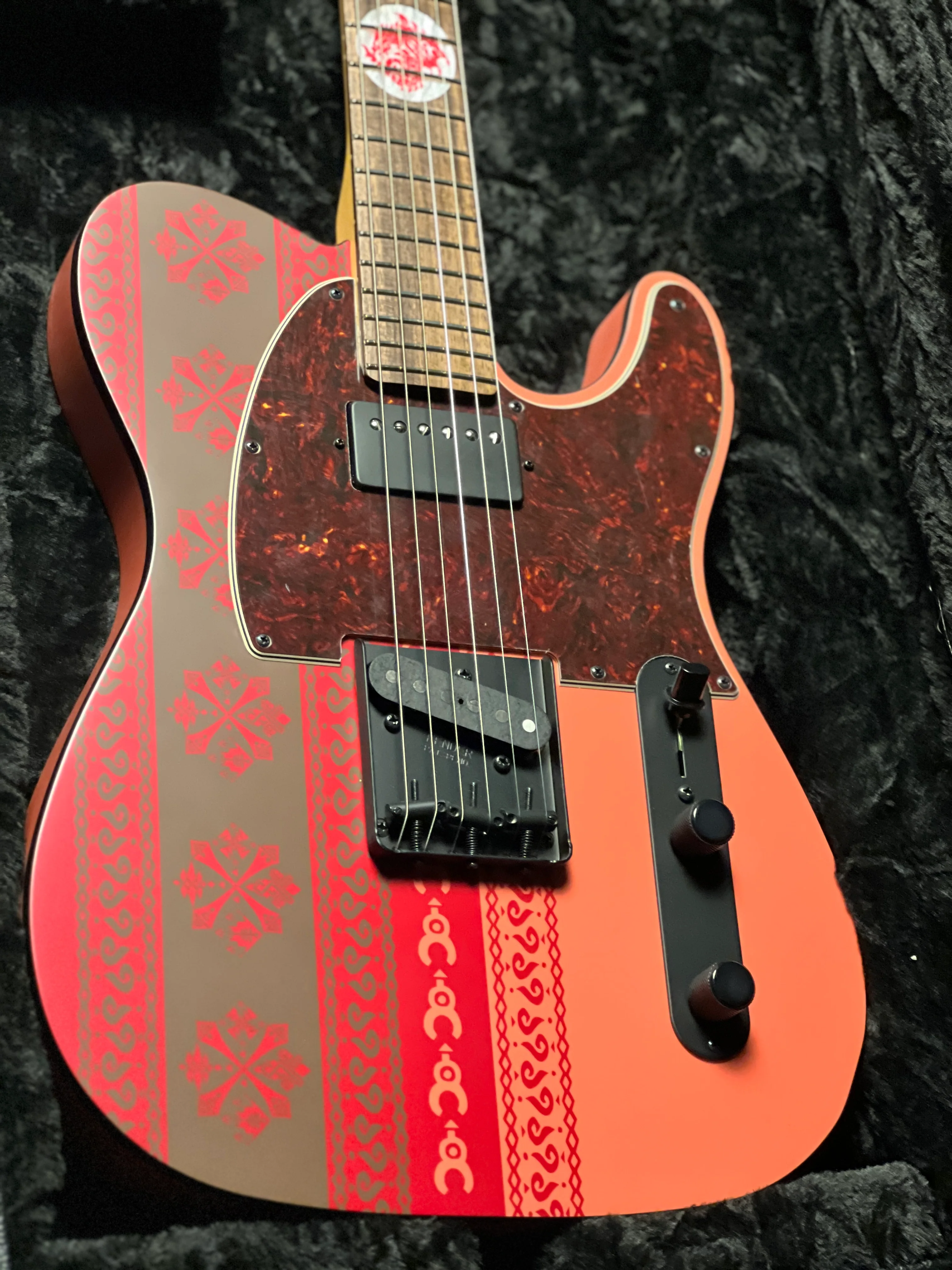 Fender MIJ Limited Edition Monster Hunter Rathalos Telecaster with RW FB in Rathalos Red JD25000676 - Image 3