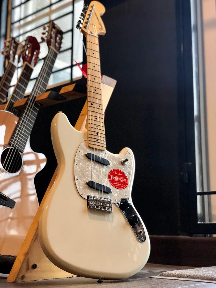 Fender Mustang - Olympic White - Image 2