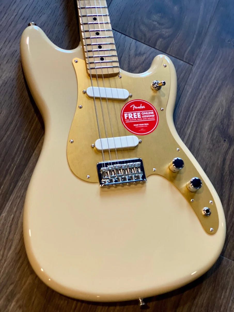 Fender Player Duo Sonic in Desert Sand - Image 2