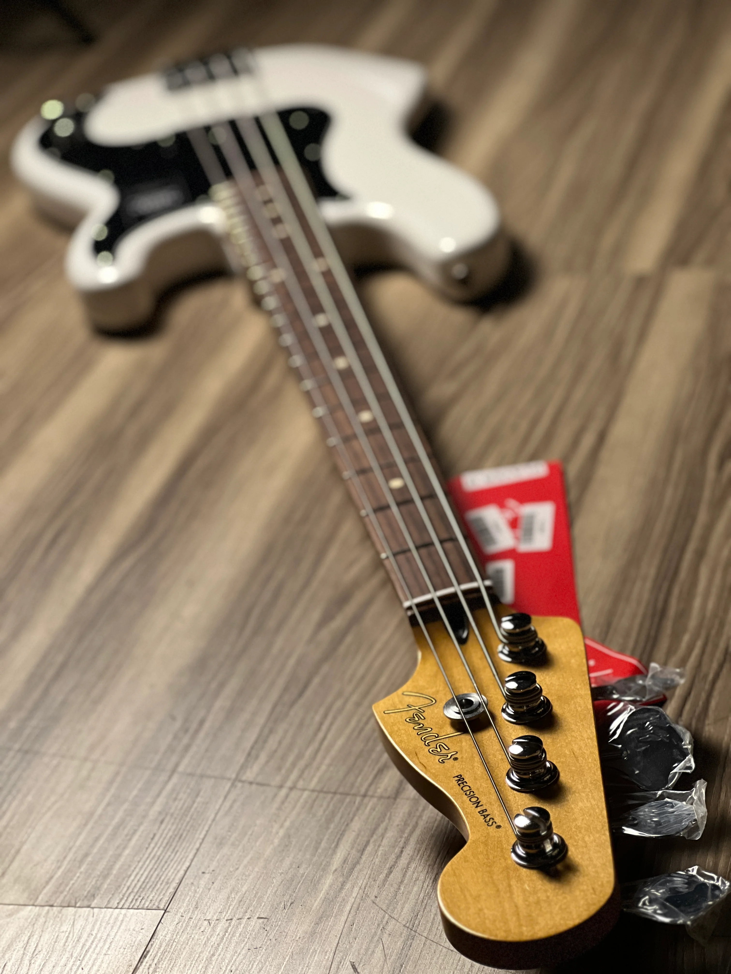 Fender Player II Precision Bass Guitar With RW FB In Polar White - Image 5