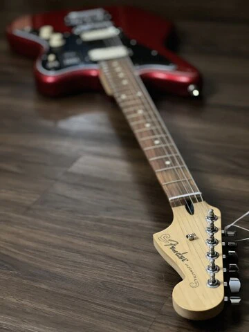 Fender Player Jazzmaster with Pau Ferro FB in Candy Apple Red - Image 6