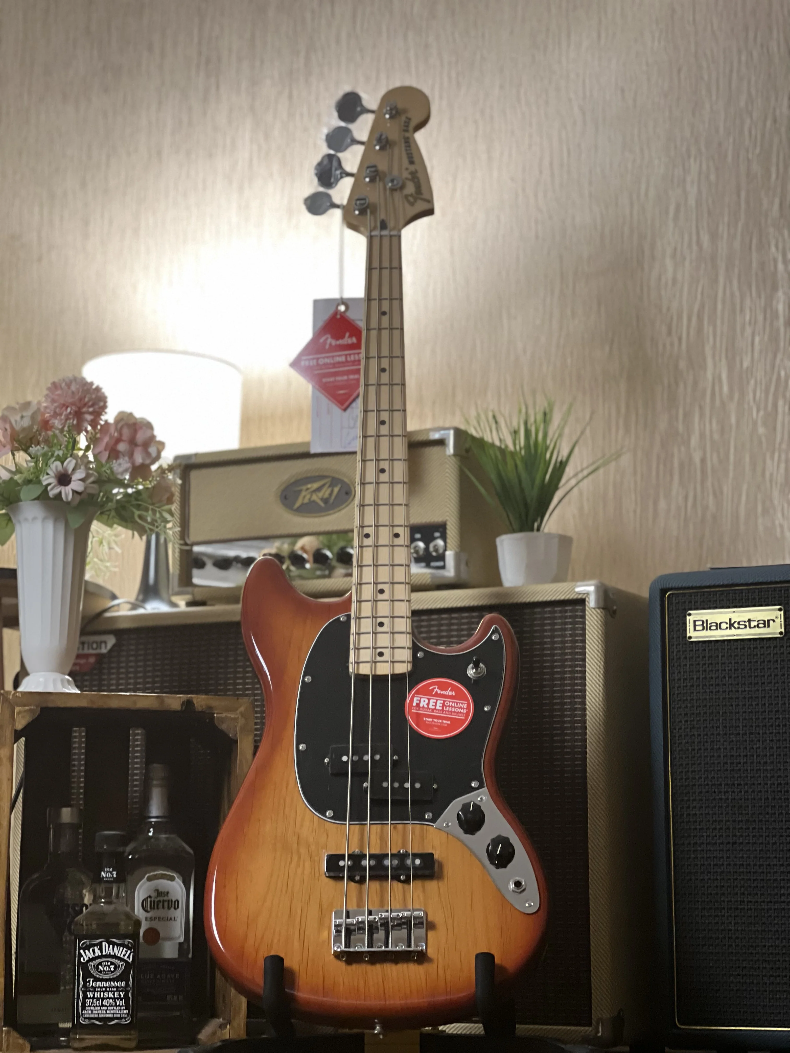 Fender Player Mustang PJ Bass with Maple FB in Sienna Sunburst - Image 4