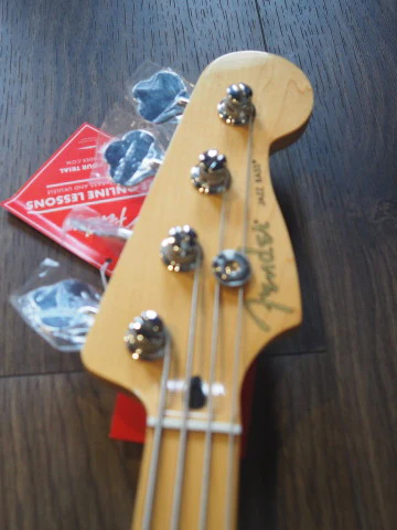 Fender Player Series Jazz Bass Maple Neck Buttercream - Image 6