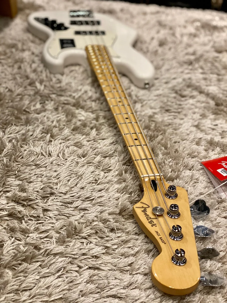Fender Player Series Jazz Bass Maple Neck in Polar White - Image 3