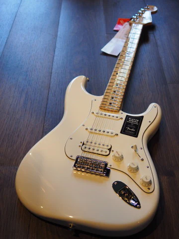 Fender Player Series Stratocaster HSS Maple Neck in Polar White - Image 2