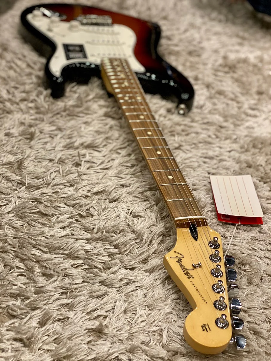 Fender Player Series Stratocaster Pau Ferro in Three Tone Sunburst - Image 3