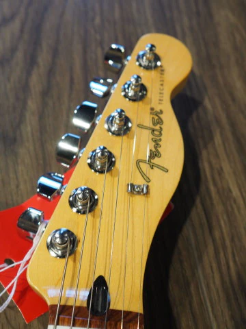 Fender Player Series Telecaster HH Pau Ferro Fingerboard 3 Tone Sunburst - Image 4
