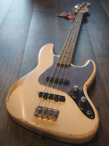 Fender Signature Flea Road Worn Jazz Bass Shell Pink - Image 2