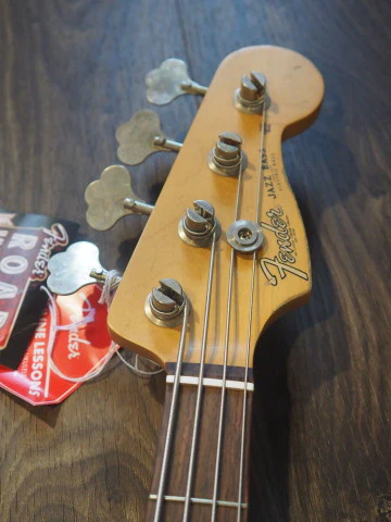 Fender Signature Flea Road Worn Jazz Bass Shell Pink - Image 4