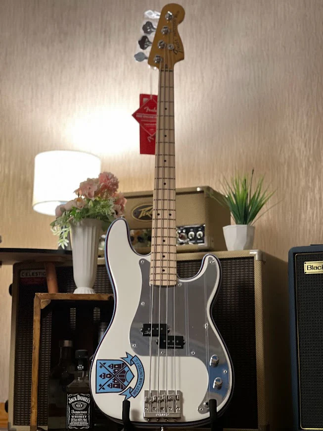 Fender Steve Harris Signature Precision Bass Guitar with Maple FB in Olympic White w/Stripe - Image 4
