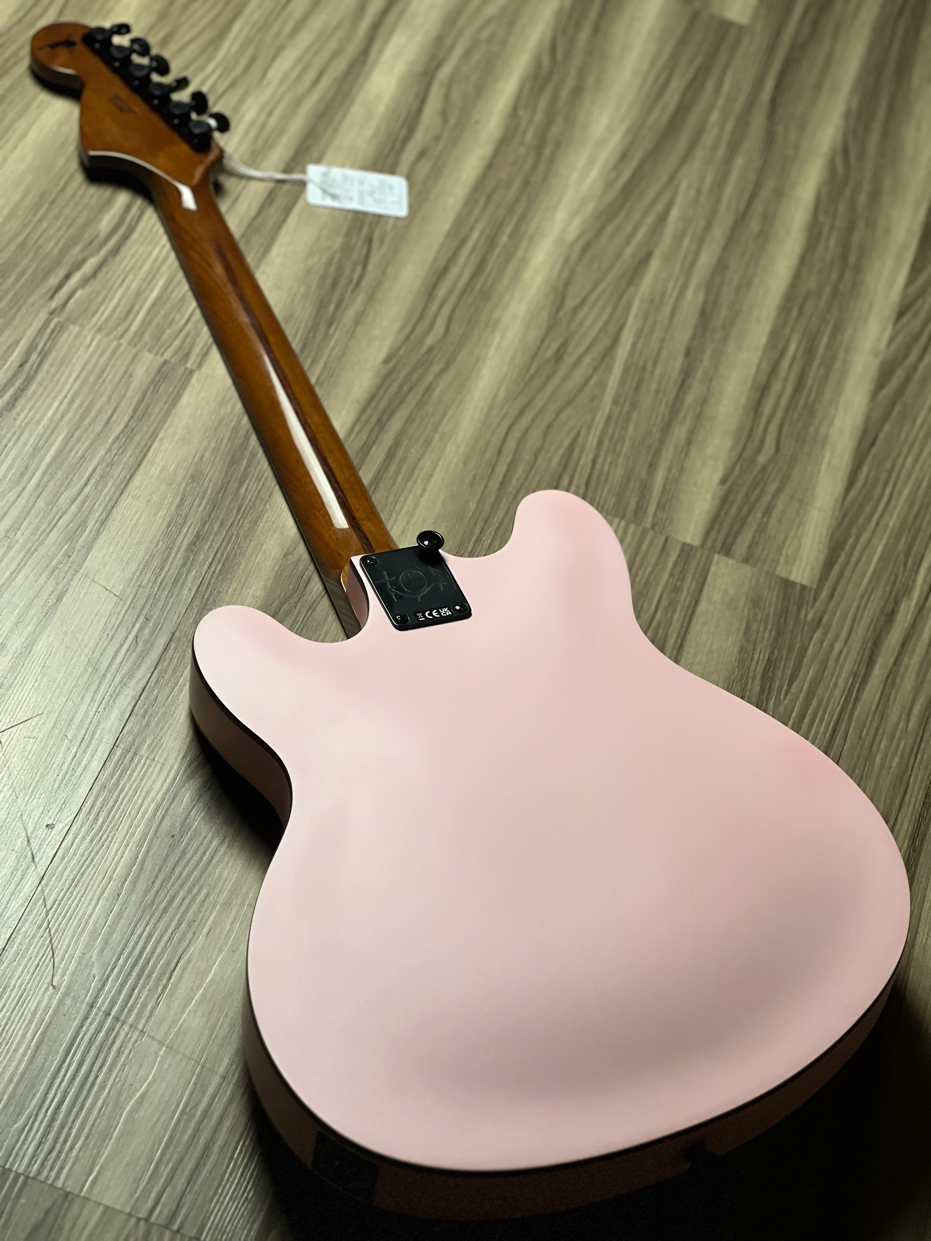 Fender Tom DeLonge Starcaster with Rosewood FB In Shell Pink - Image 5