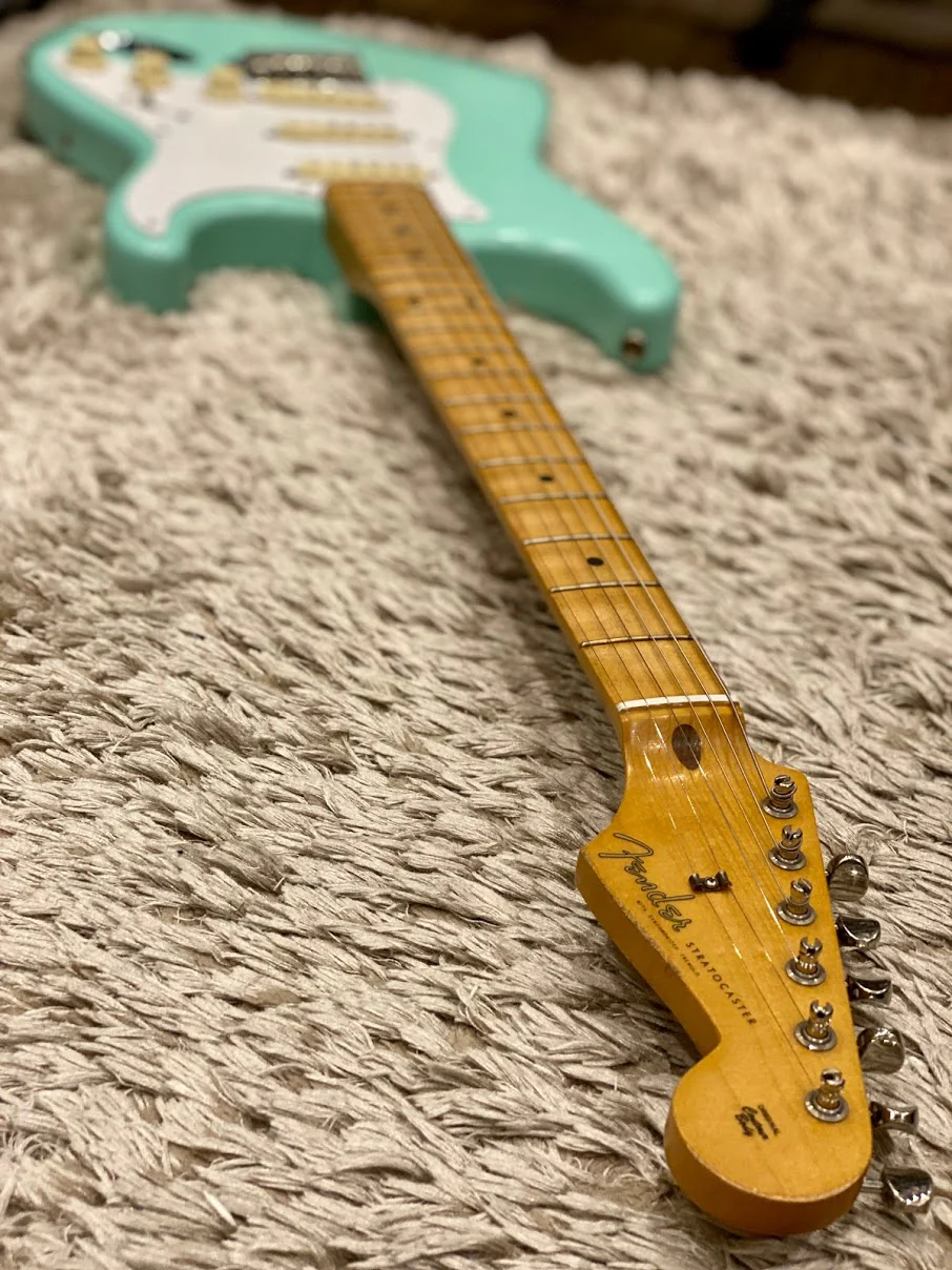 Fender Vintera Road Worn `50s Stratocaster in Surf Green - Image 4