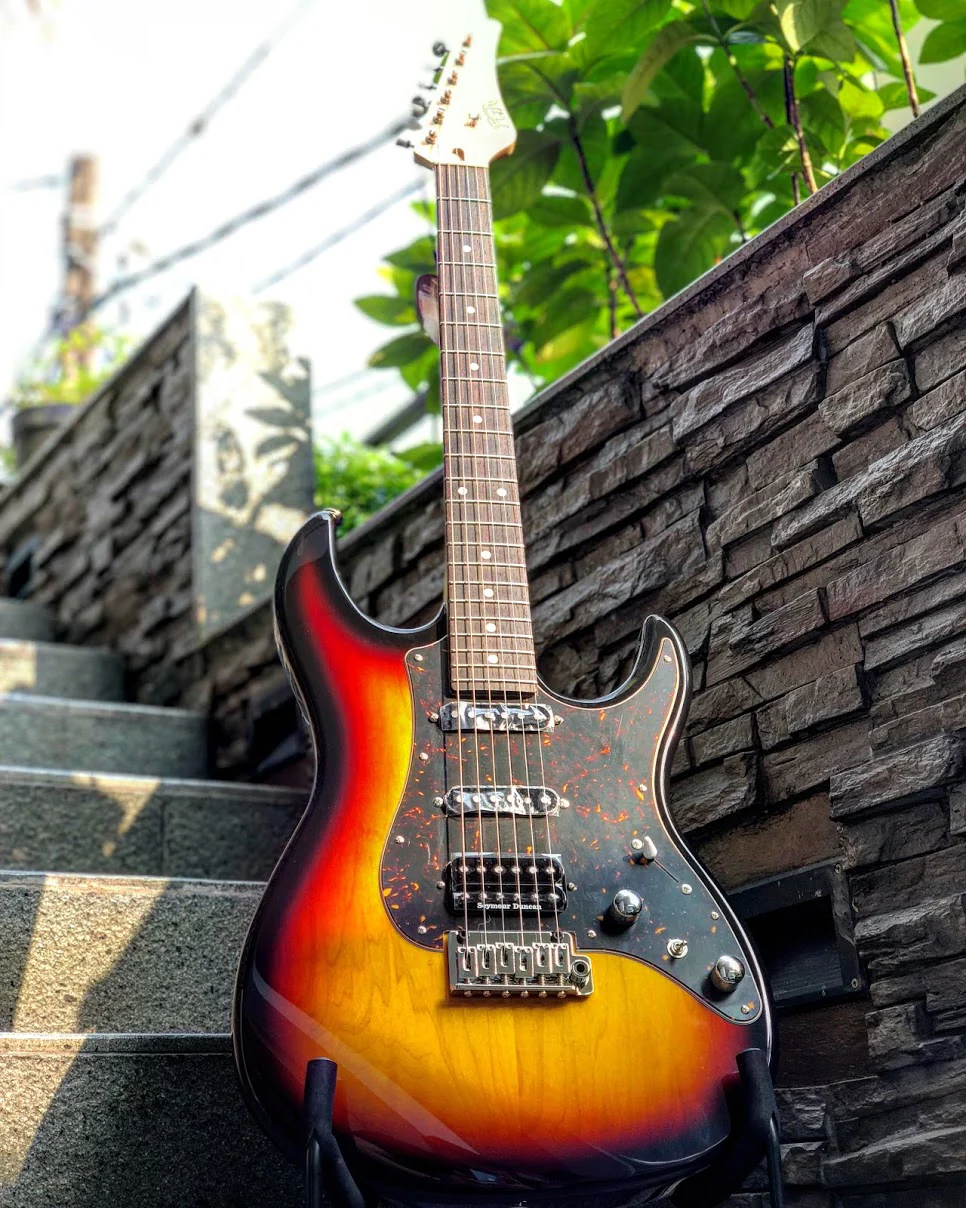 FGN J Standard Odyssey JOS-CL-R-3TS in 3 Tone Sunburst made in Japan