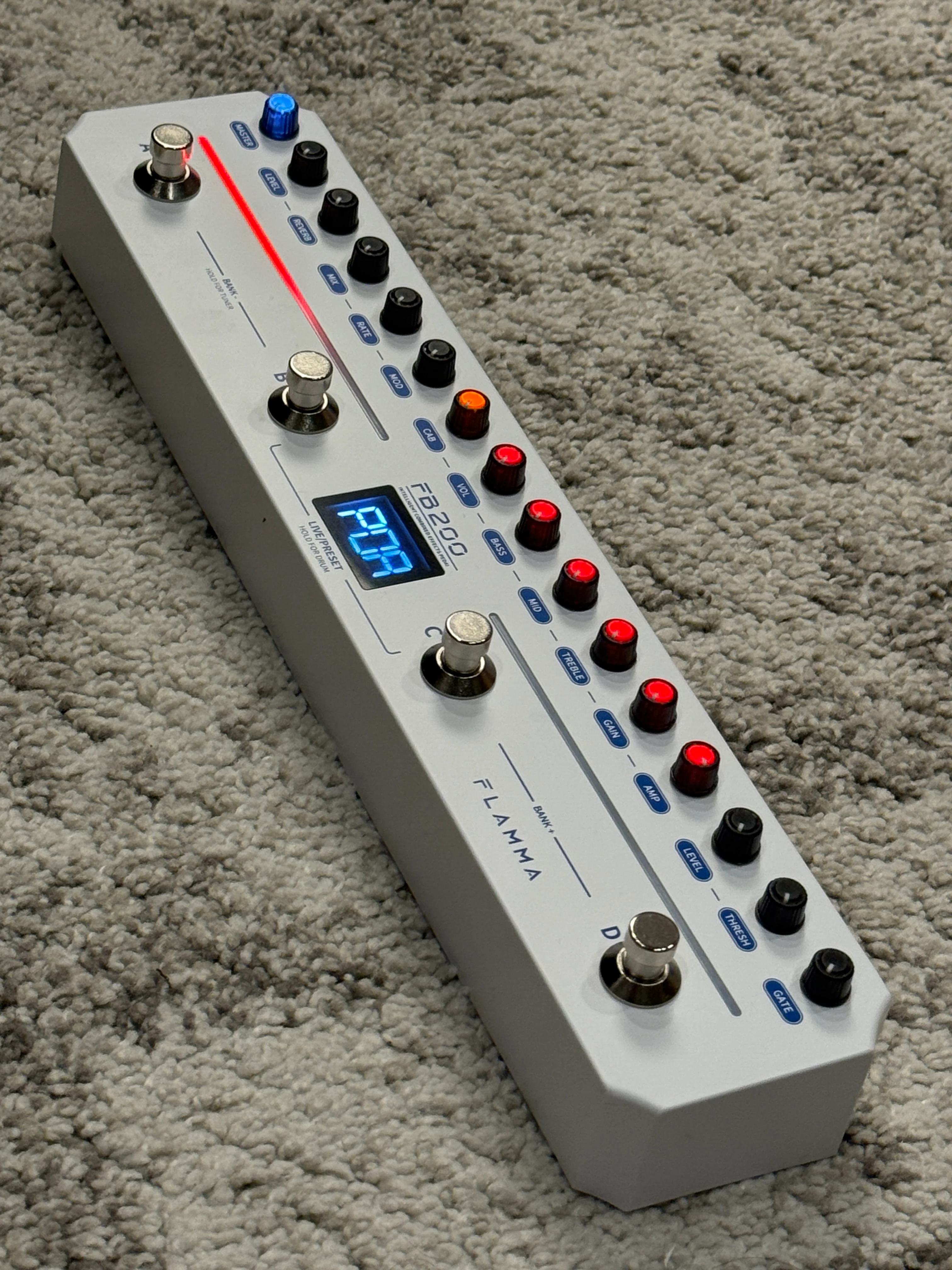 Flamma FB200 Intelligent Bass Multi Effects Pedal - Image 3