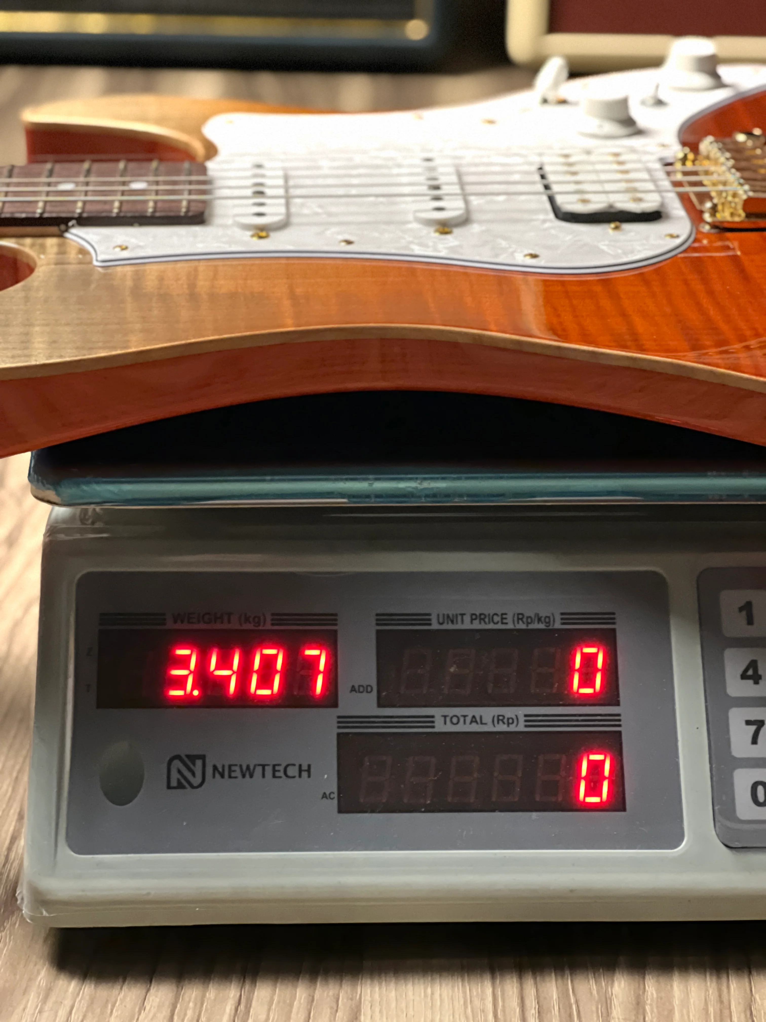 Fujigen FGN Expert EOS Odyssey in Ripe Kaki Gradation with Hardshell Case G230896 - Image 10