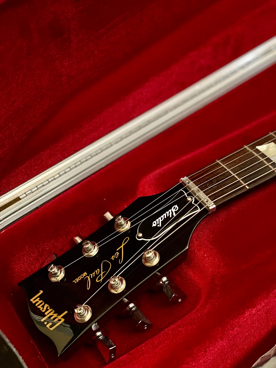 Gibson 2016 Les Paul Studio HP with Case in Wine Red - Image 5